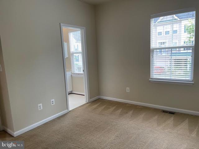 RIVER OAKS-BROOKFIELD CO - Residential Lease