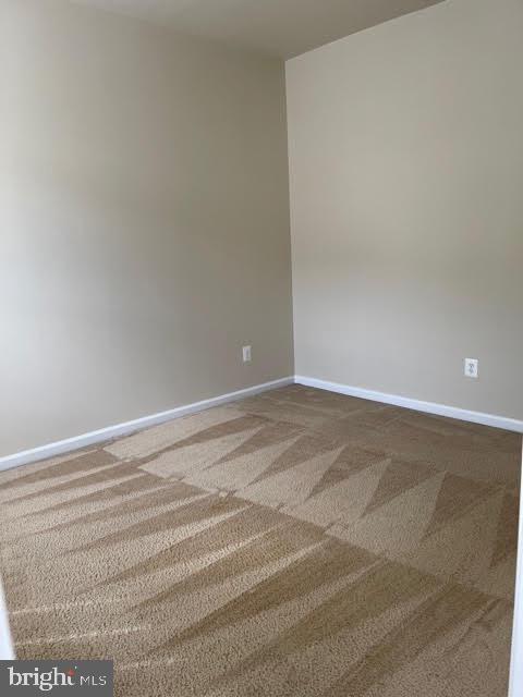 RIVER OAKS-BROOKFIELD CO - Residential Lease