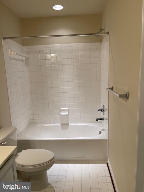 RIVER OAKS-BROOKFIELD CO - Residential Lease