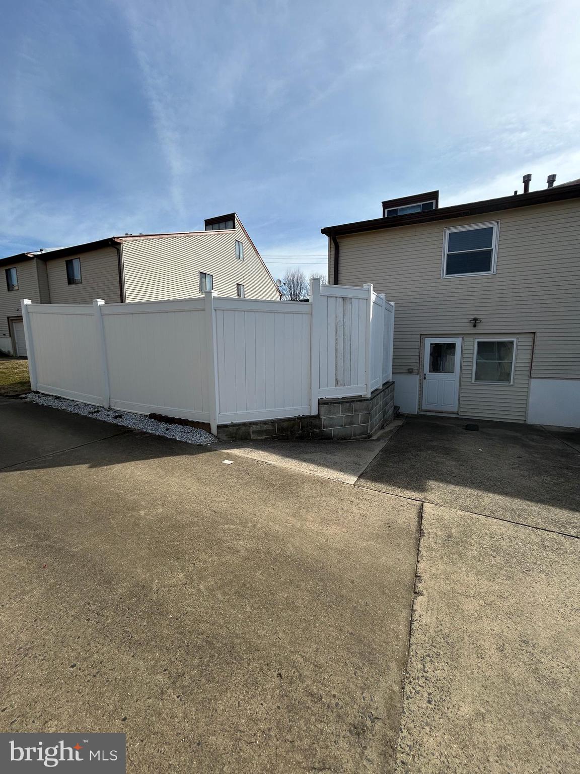 BUSTLETON - Residential Lease