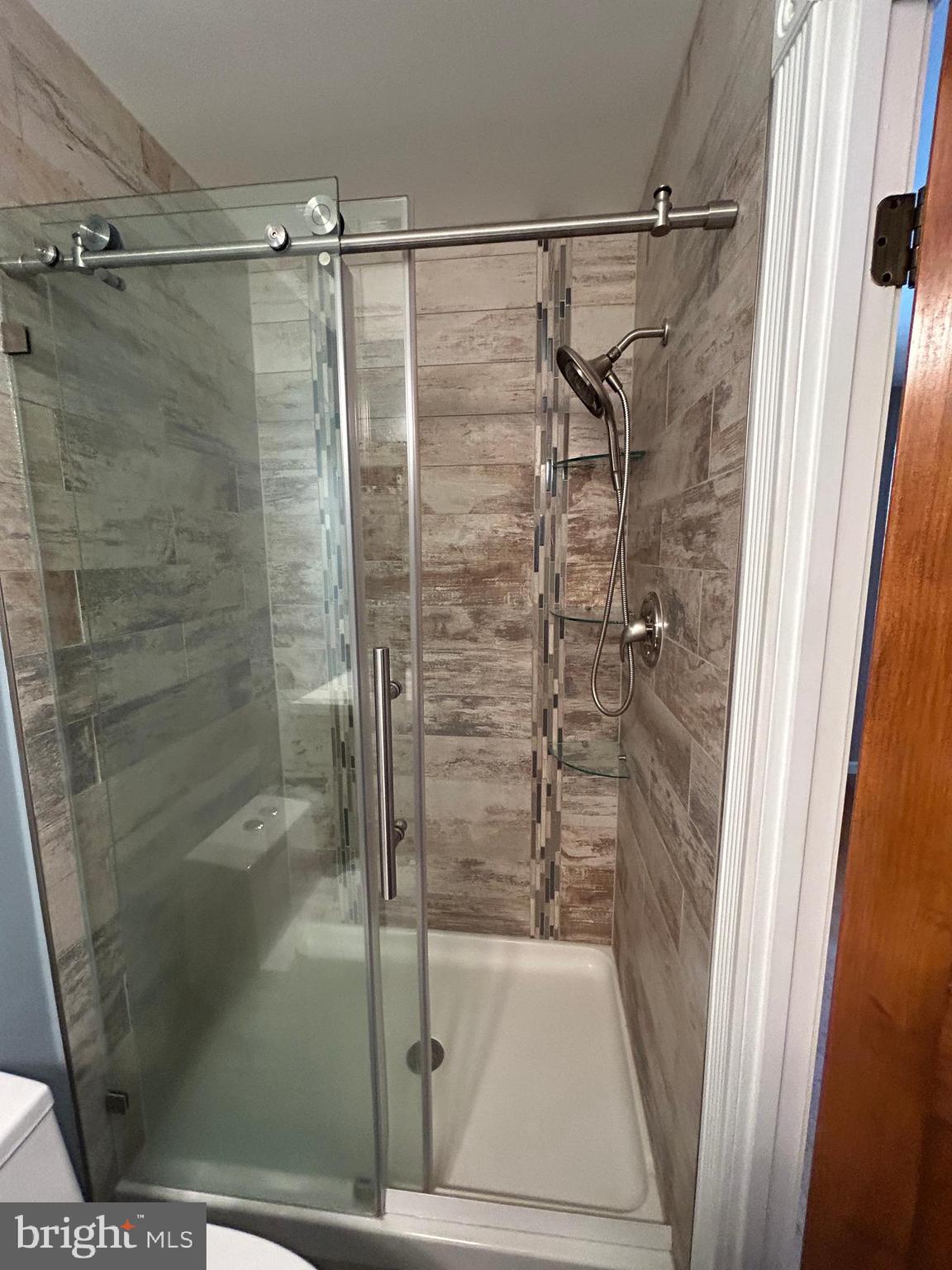 BUSTLETON - Residential Lease