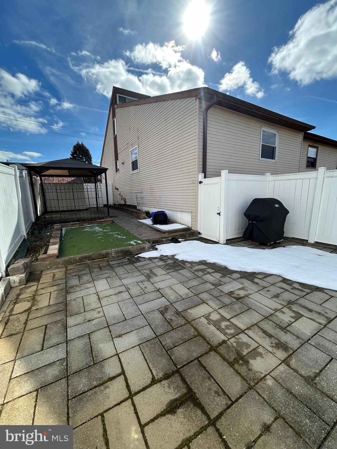 BUSTLETON - Residential Lease