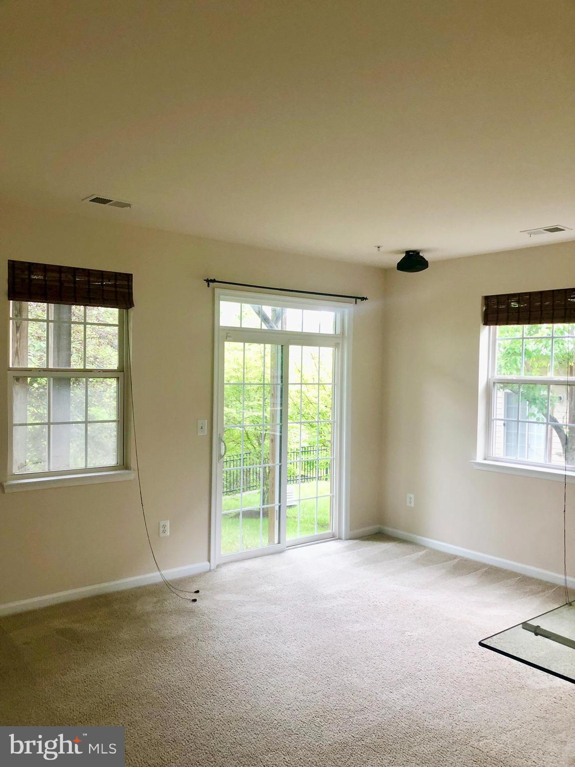 HYATTSVILLE - Residential Lease