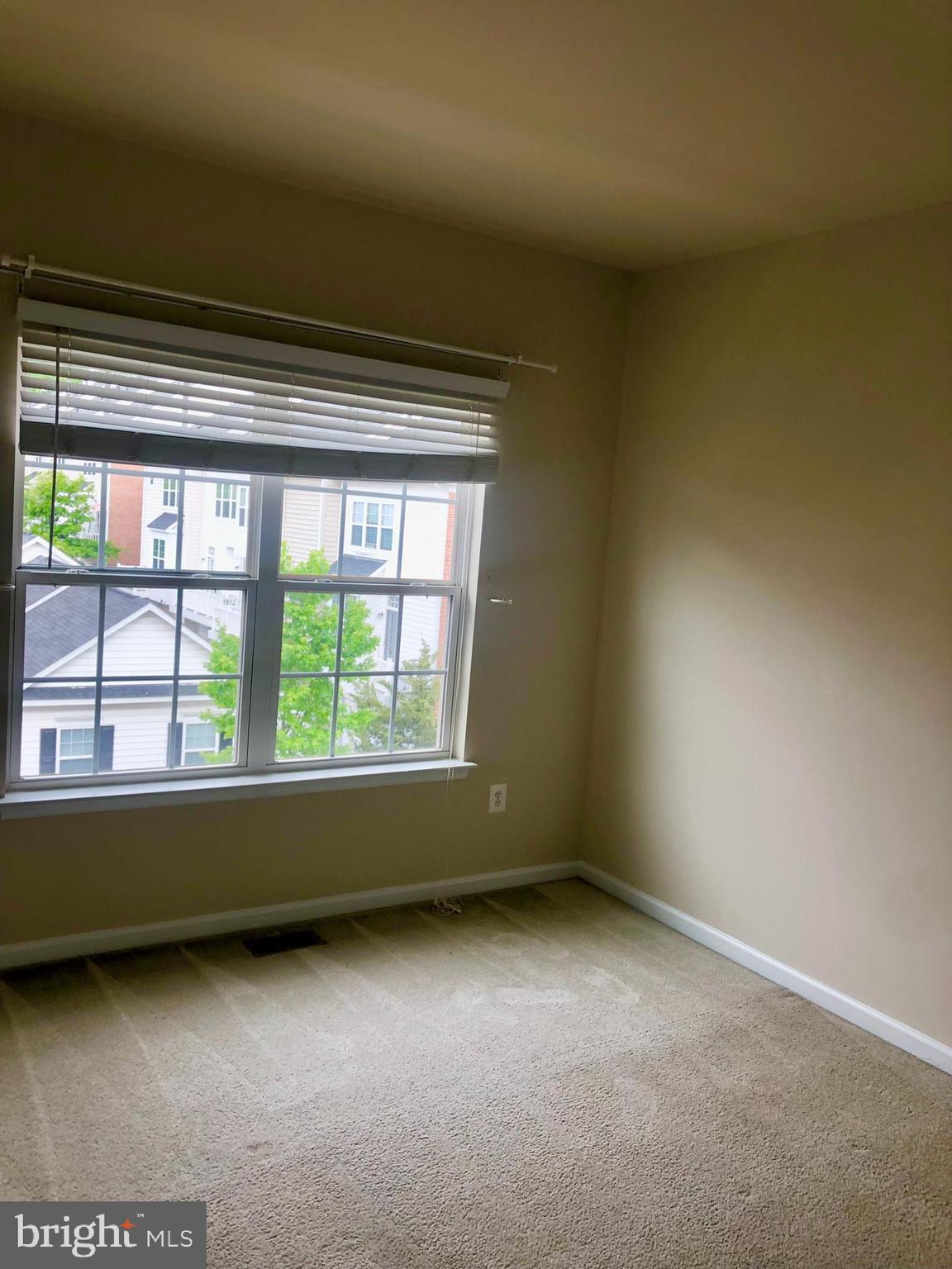 HYATTSVILLE - Residential Lease
