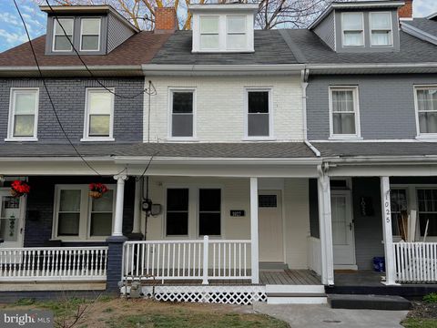 Photo of 1027 N CHARLOTTE ST, LANCASTER, PA 17603 (MLS # PALA2028840)