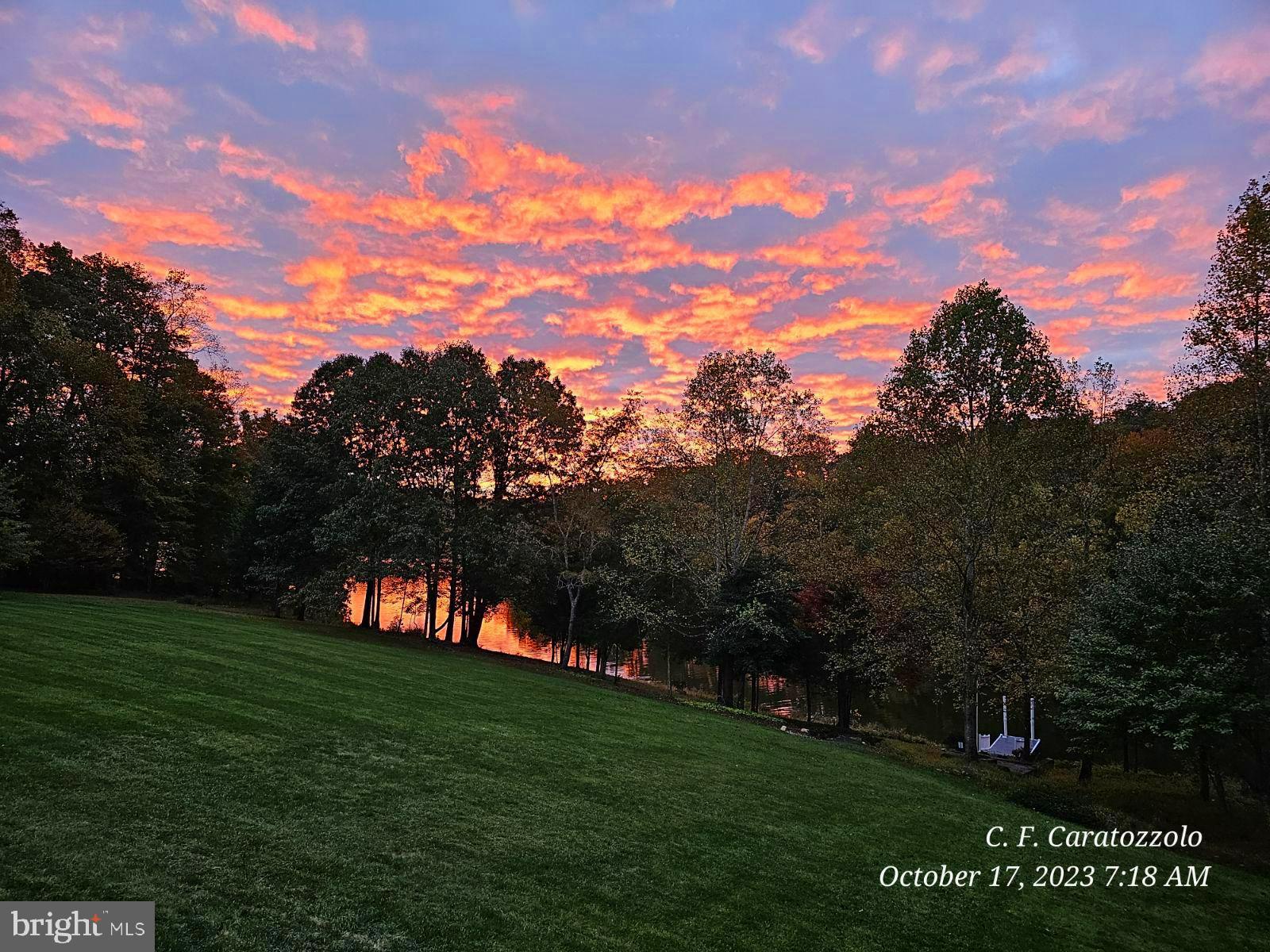 OCCOQUAN OVERLOOK - Residential