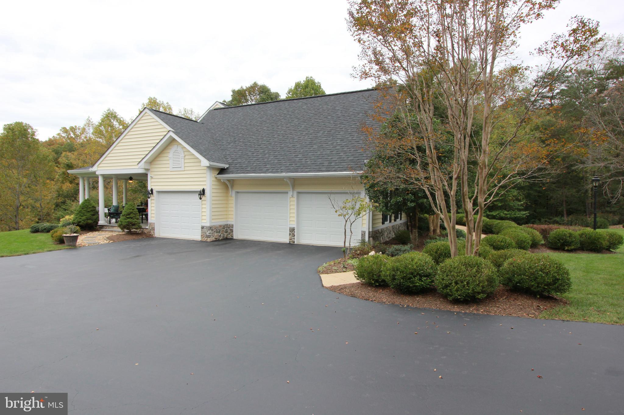 OCCOQUAN OVERLOOK - Residential