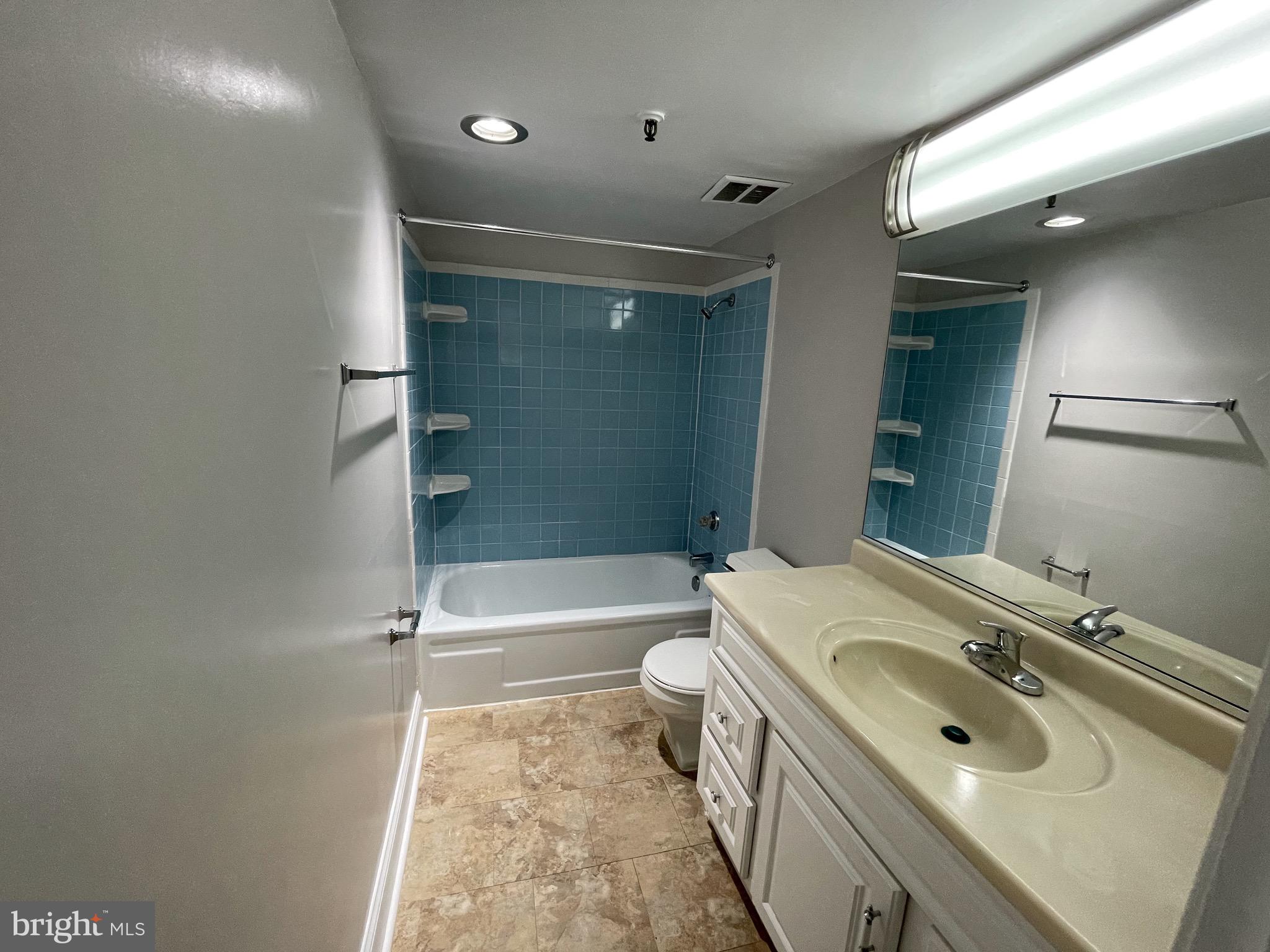 ALEXANDRIA - Residential Lease