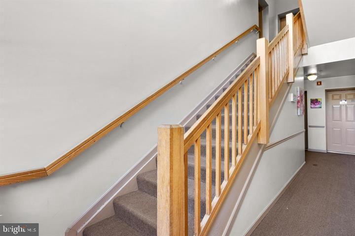 LAKE POINTE CONDOMINIUMS - Residential Lease