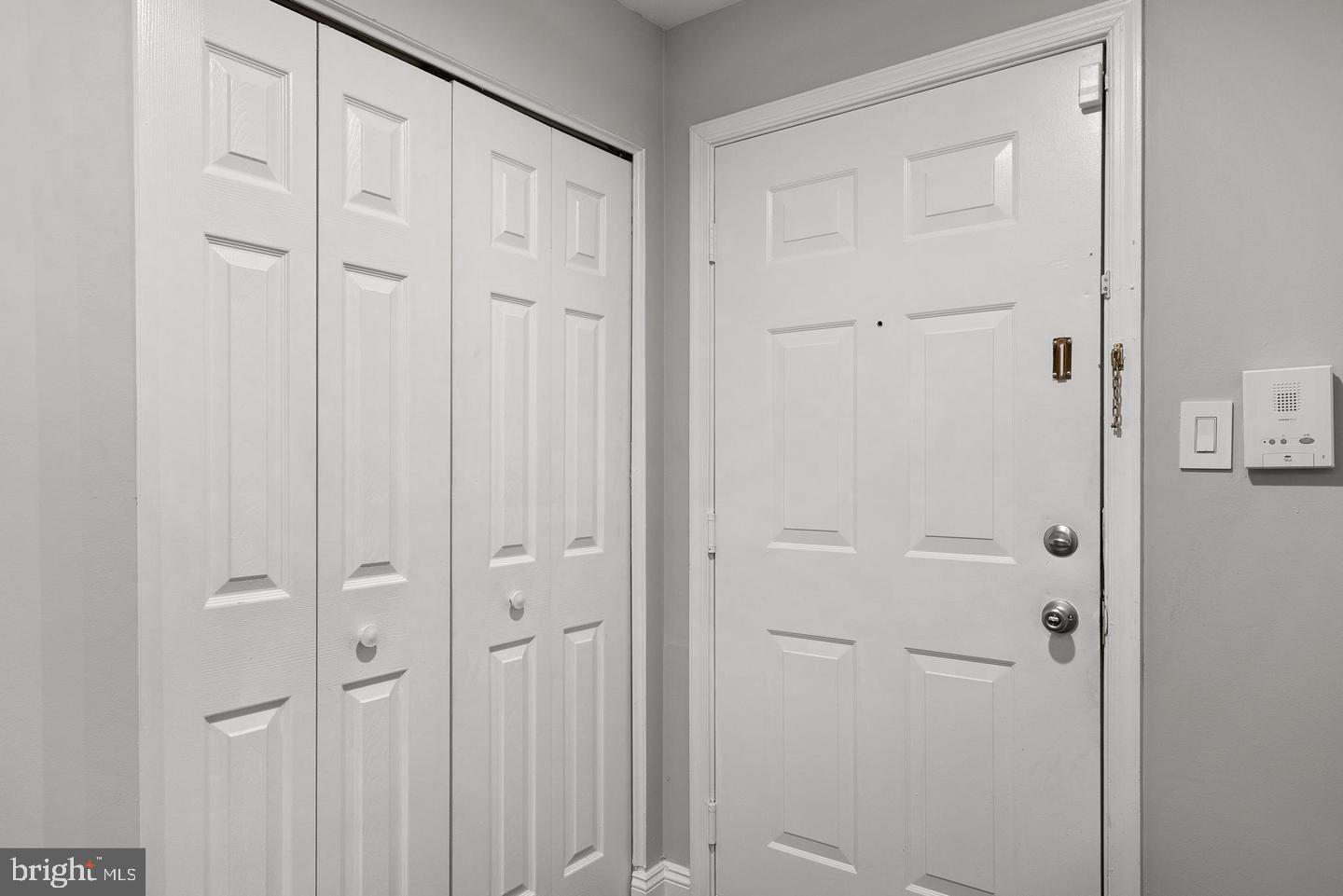 LAKE POINTE CONDOMINIUMS - Residential Lease