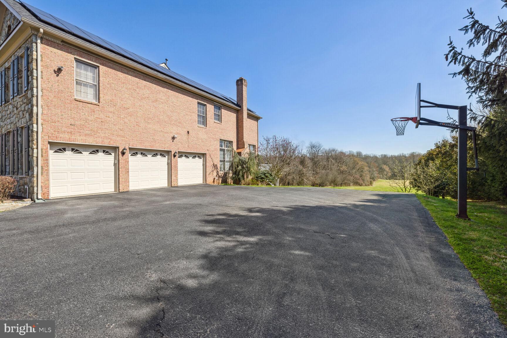 FINEGAN FARM - Residential