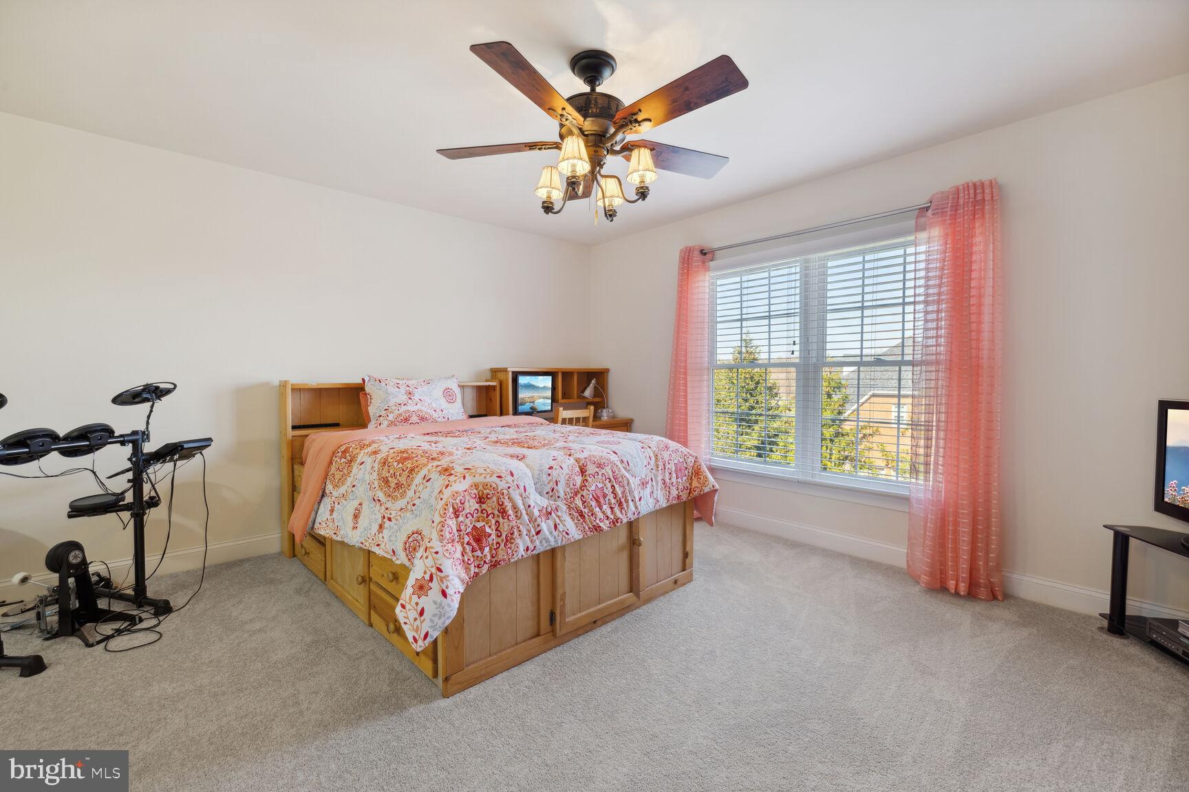 FINEGAN FARM - Residential