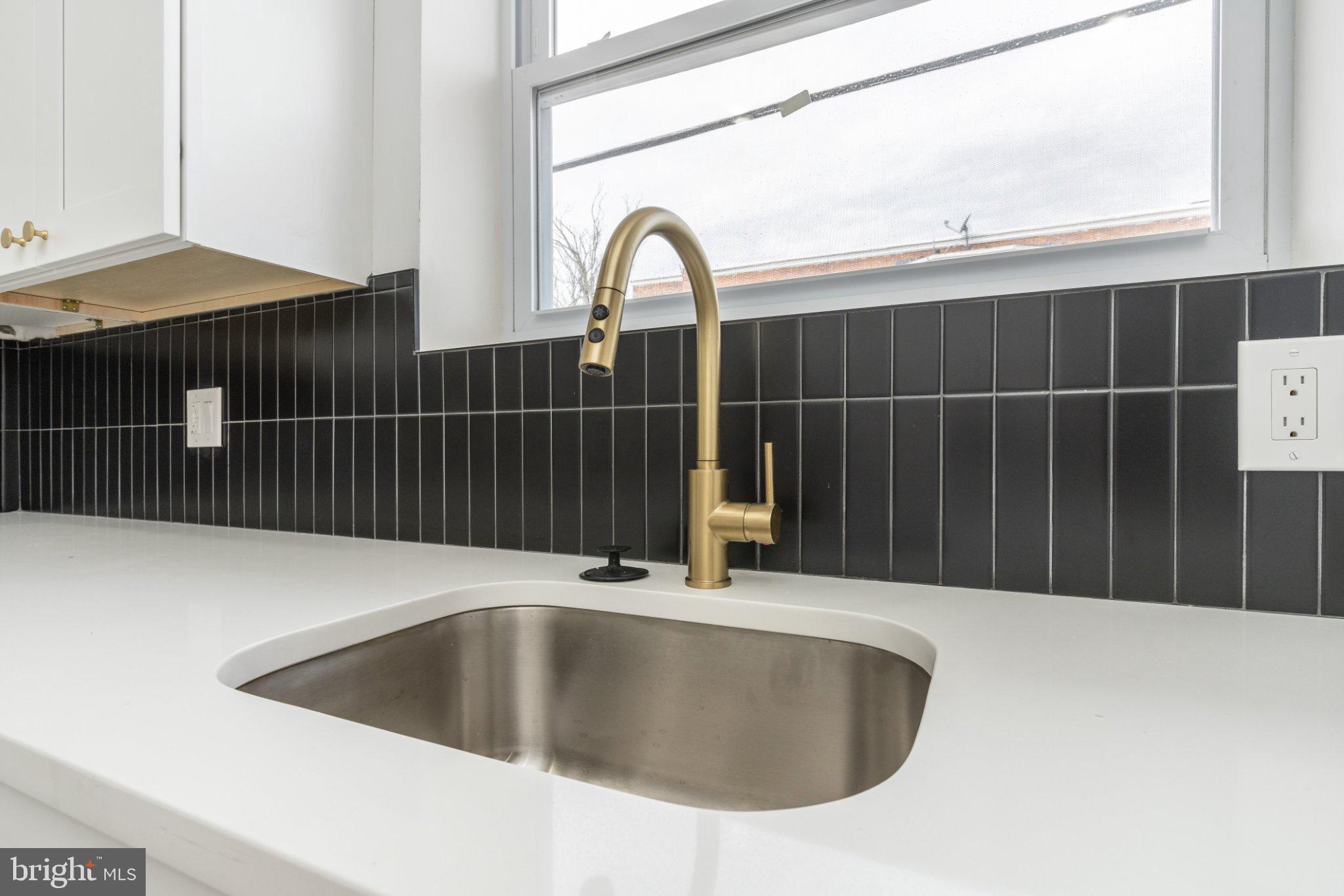 COBBS CREEK - Residential Income