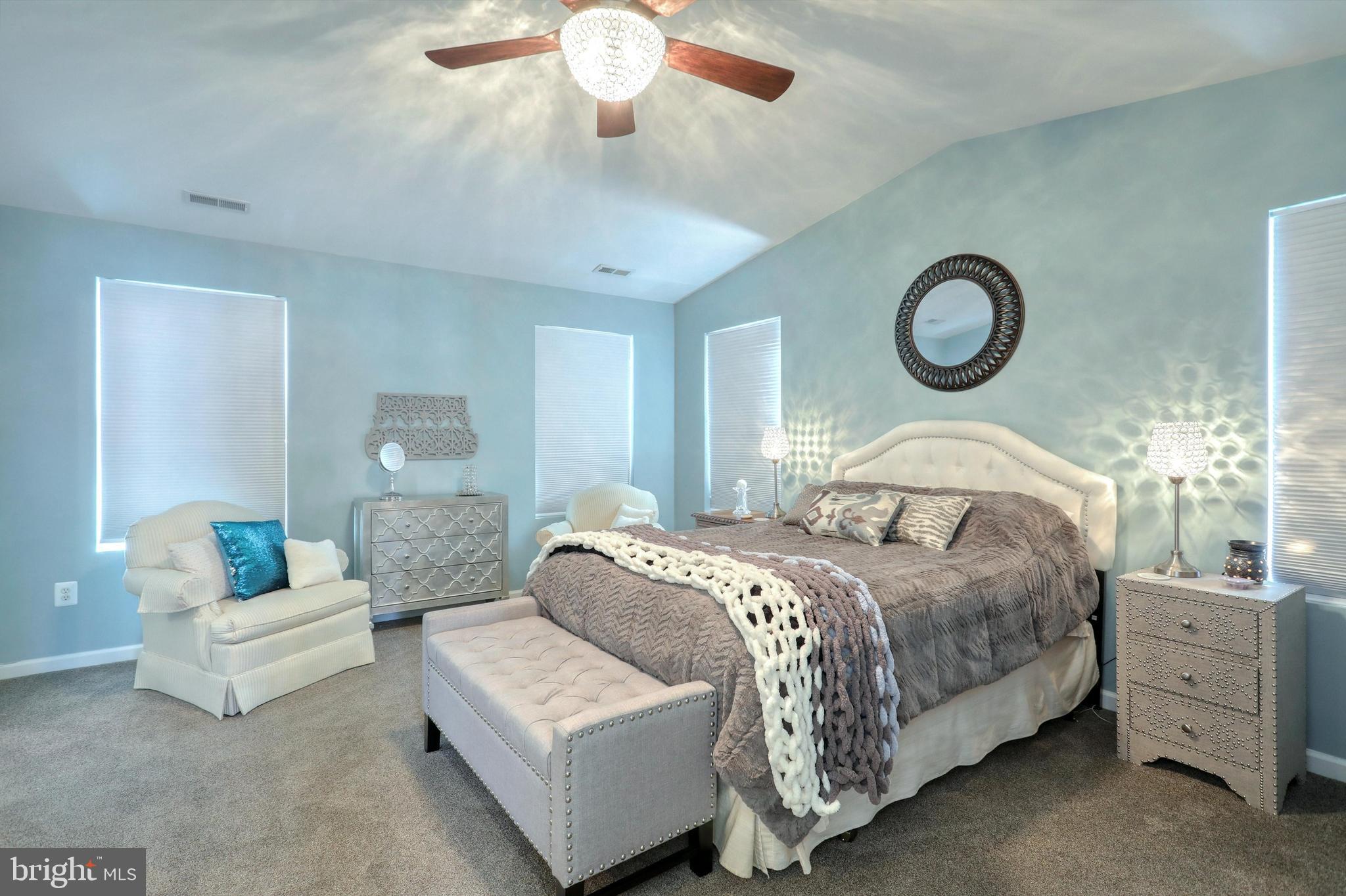 IRON BRIDGE LANDING - Residential