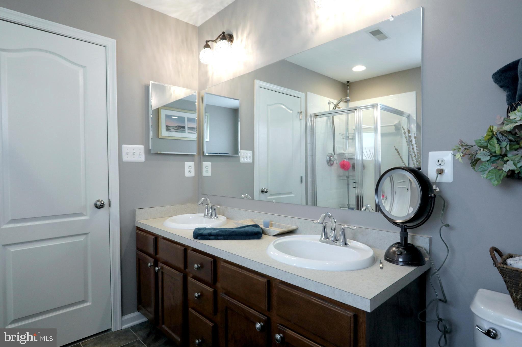 IRON BRIDGE LANDING - Residential