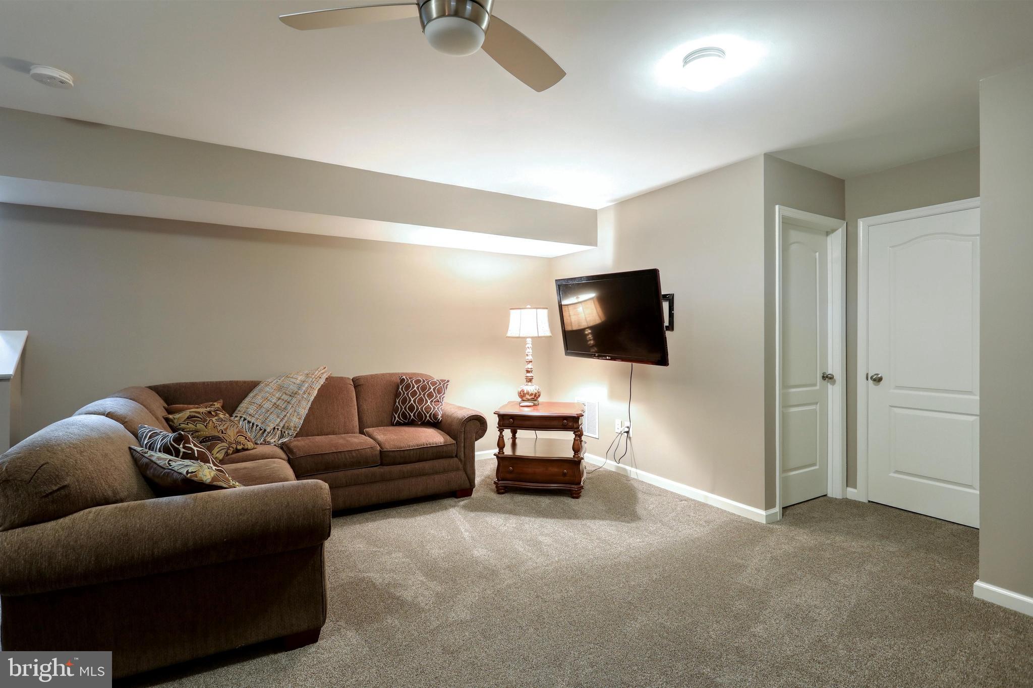 IRON BRIDGE LANDING - Residential