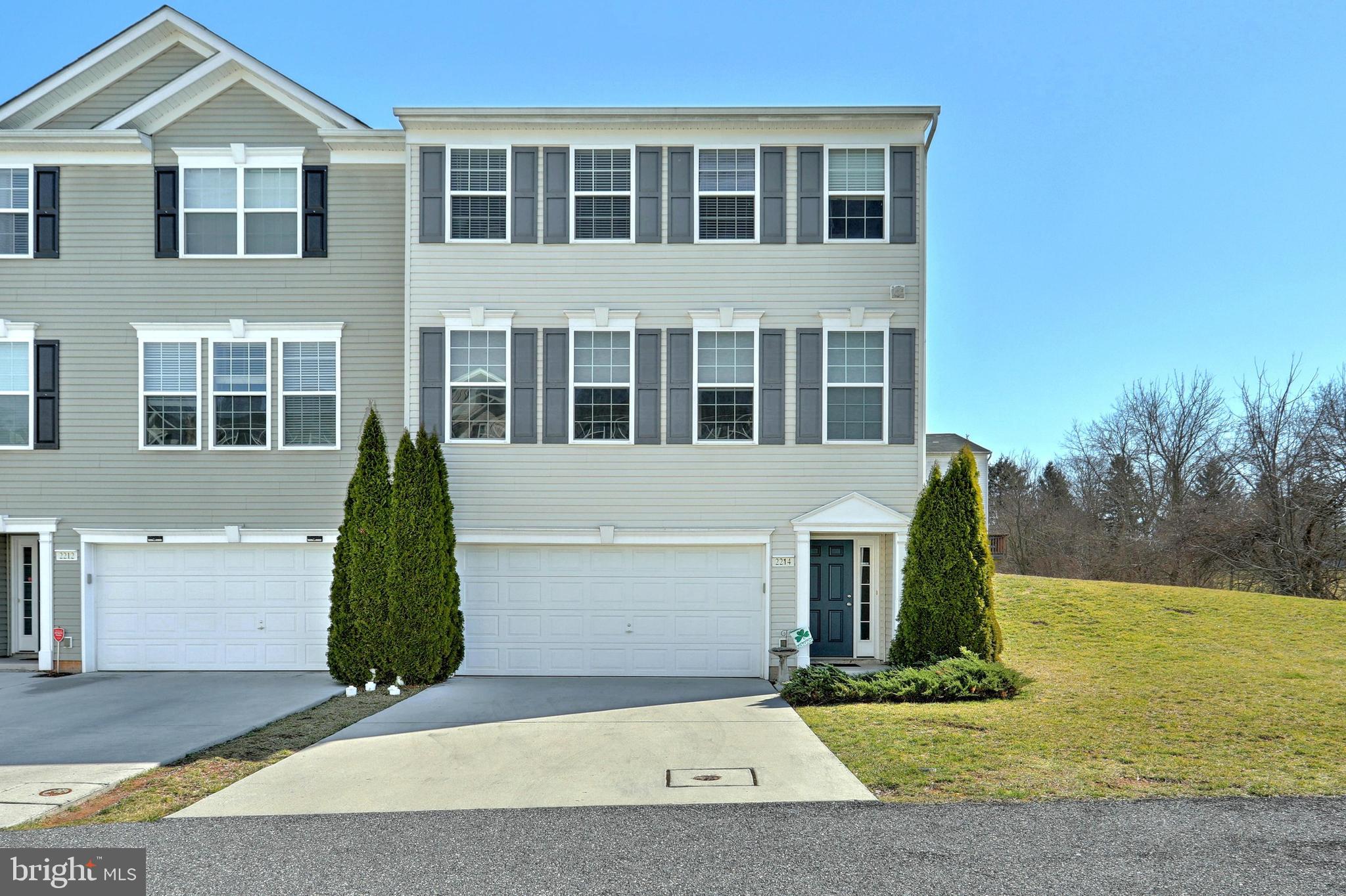 IRON BRIDGE LANDING - Residential
