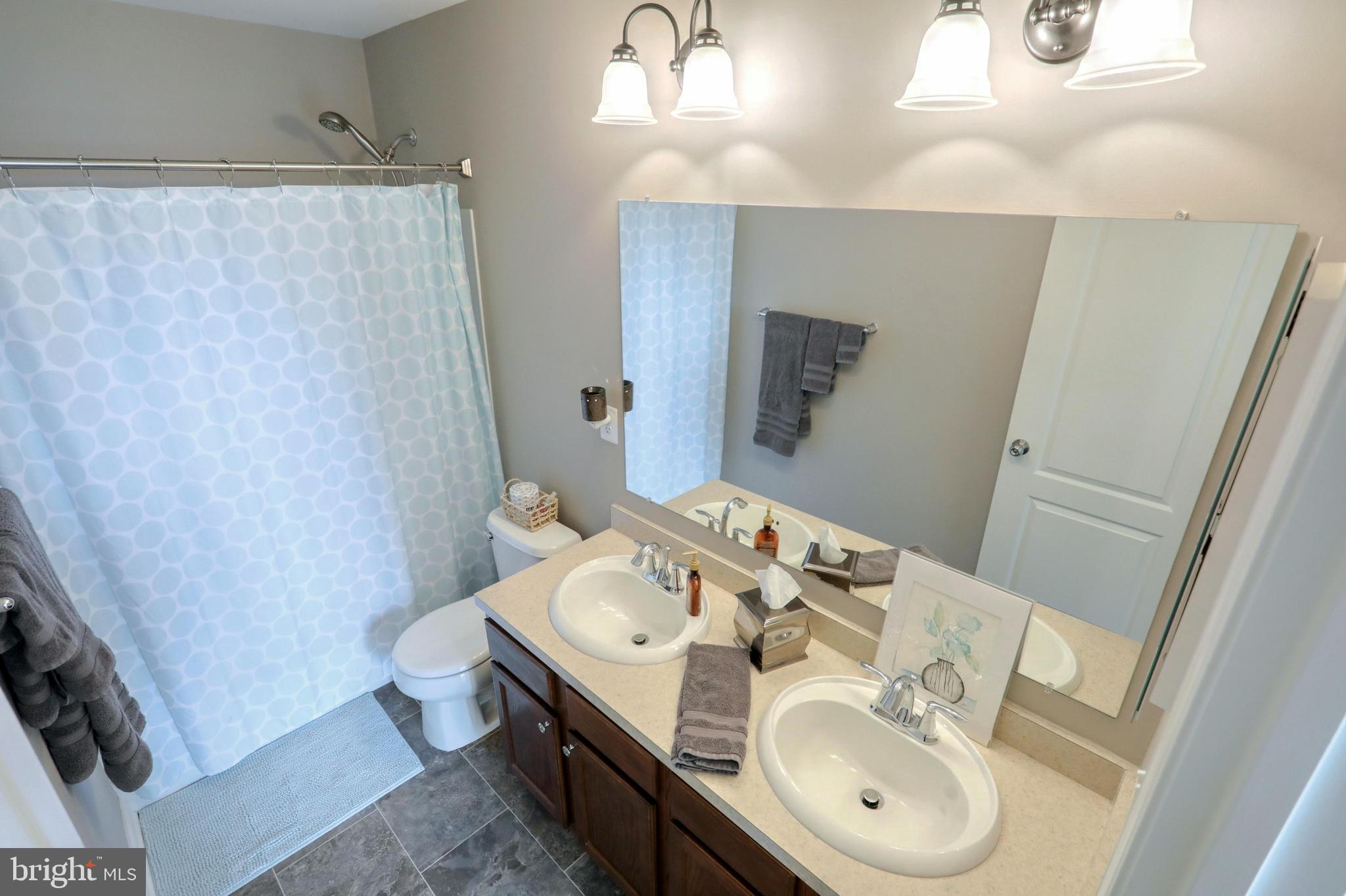 IRON BRIDGE LANDING - Residential