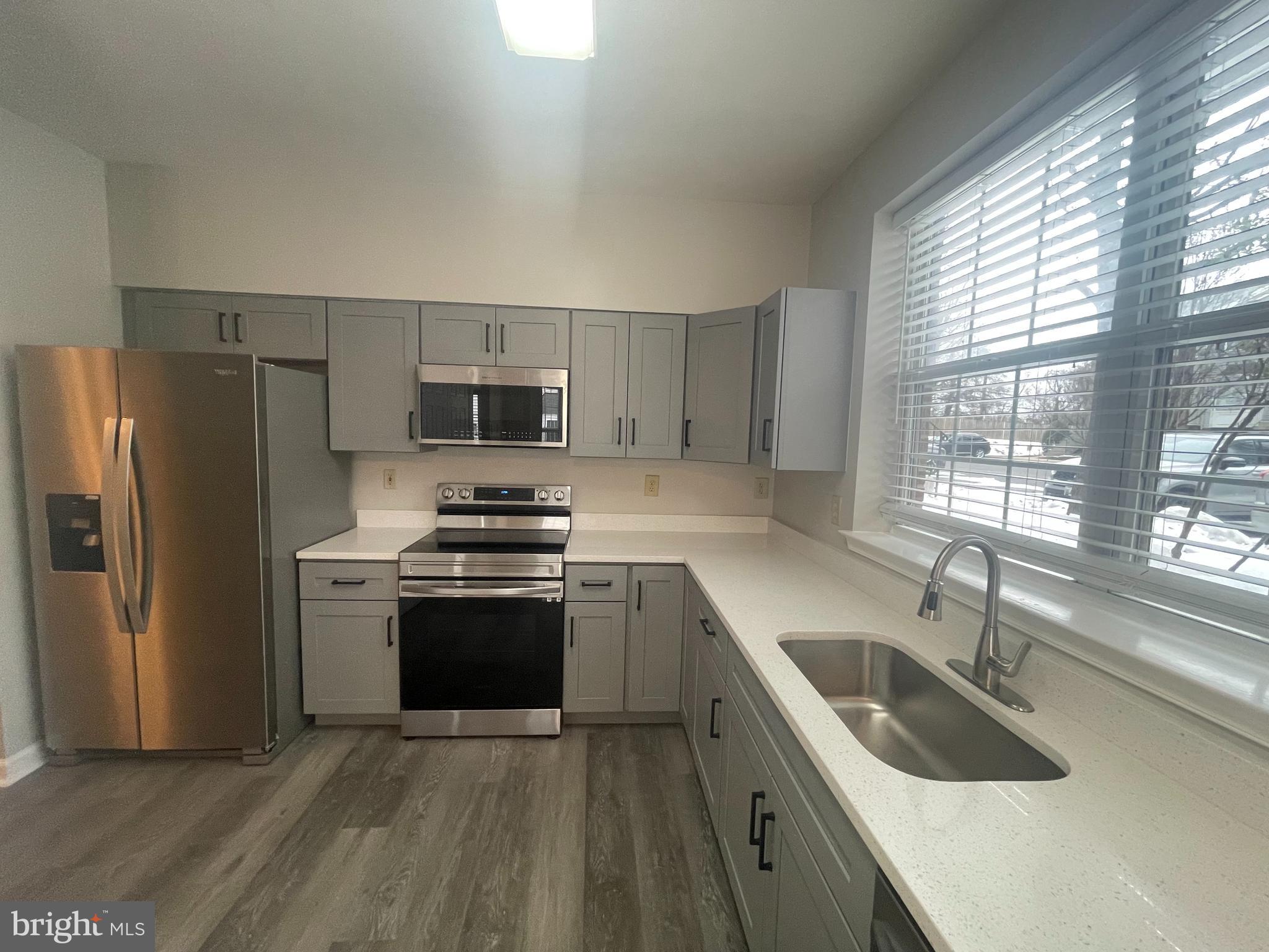 WELLFLEET MEWS - Residential