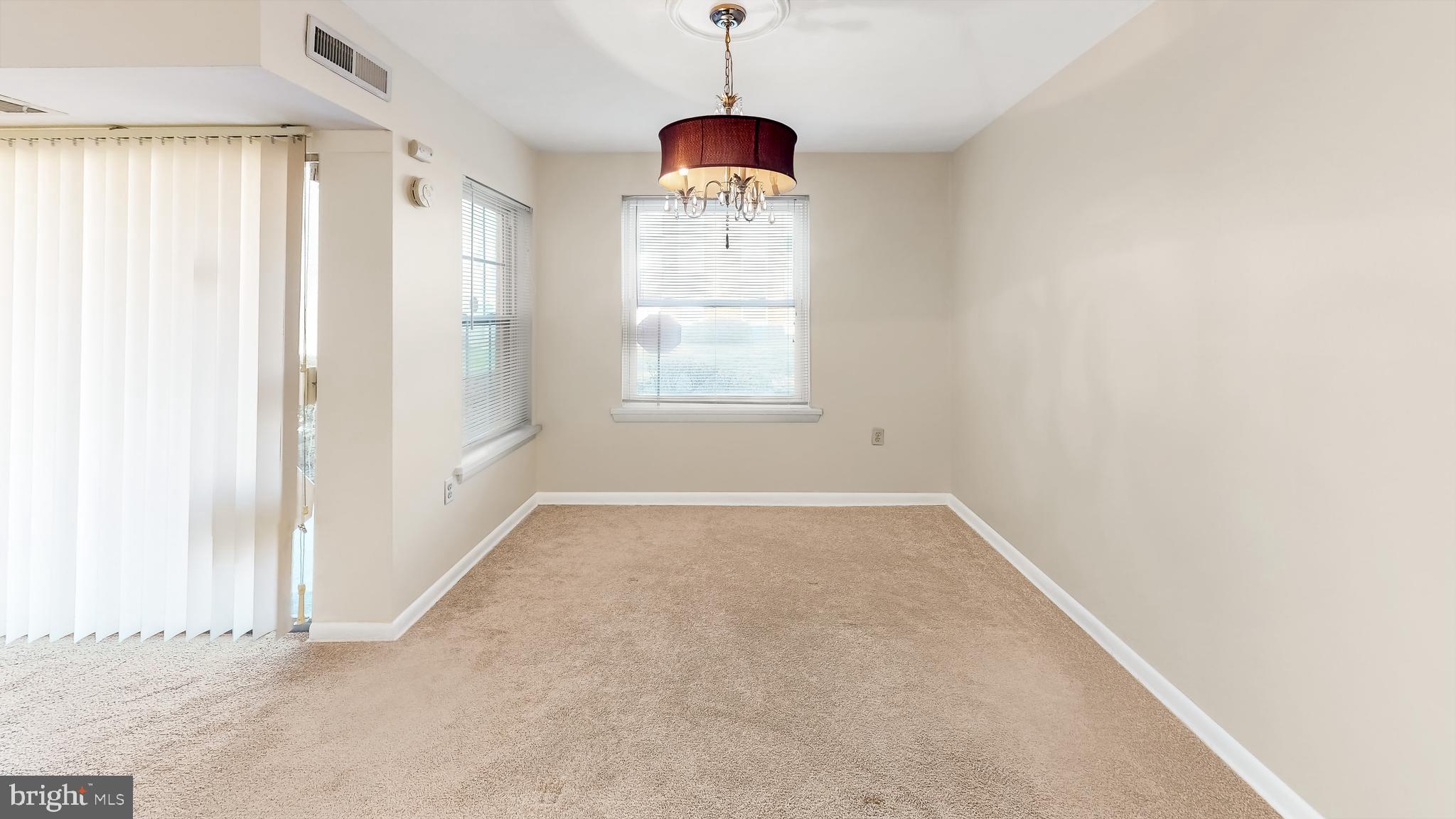 MARLOW TOWERS CONDOMINIUMS - Residential