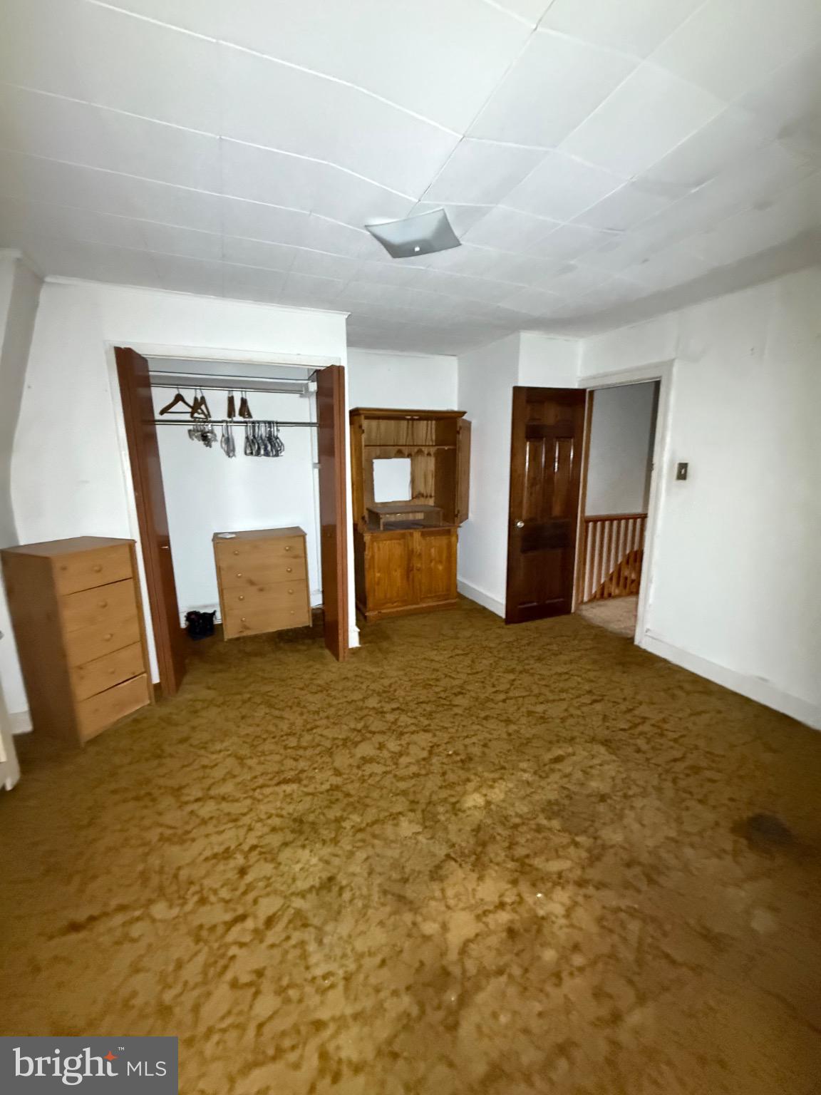 MAYFAIR - Residential