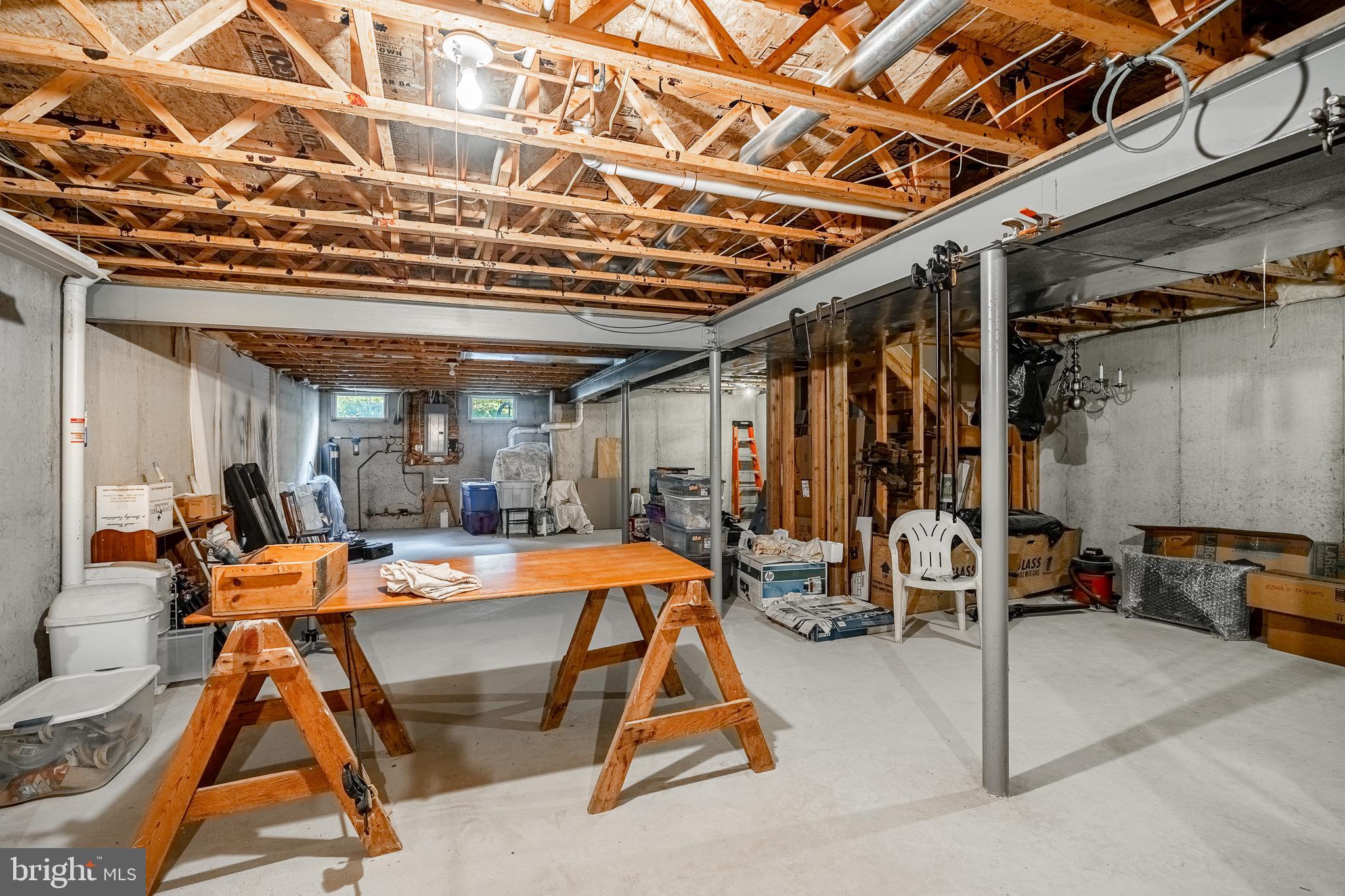 WEATHERSTONE - Residential