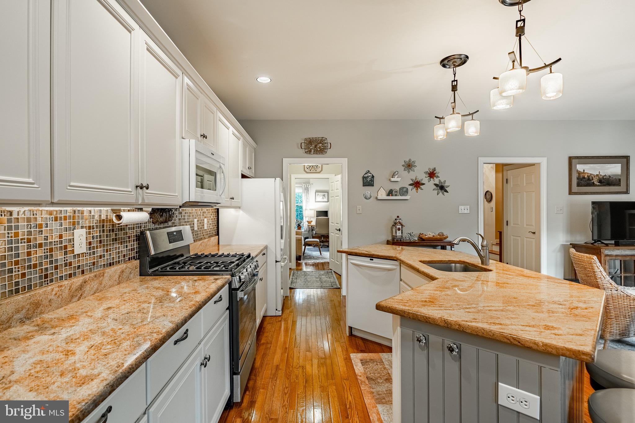 WEATHERSTONE - Residential