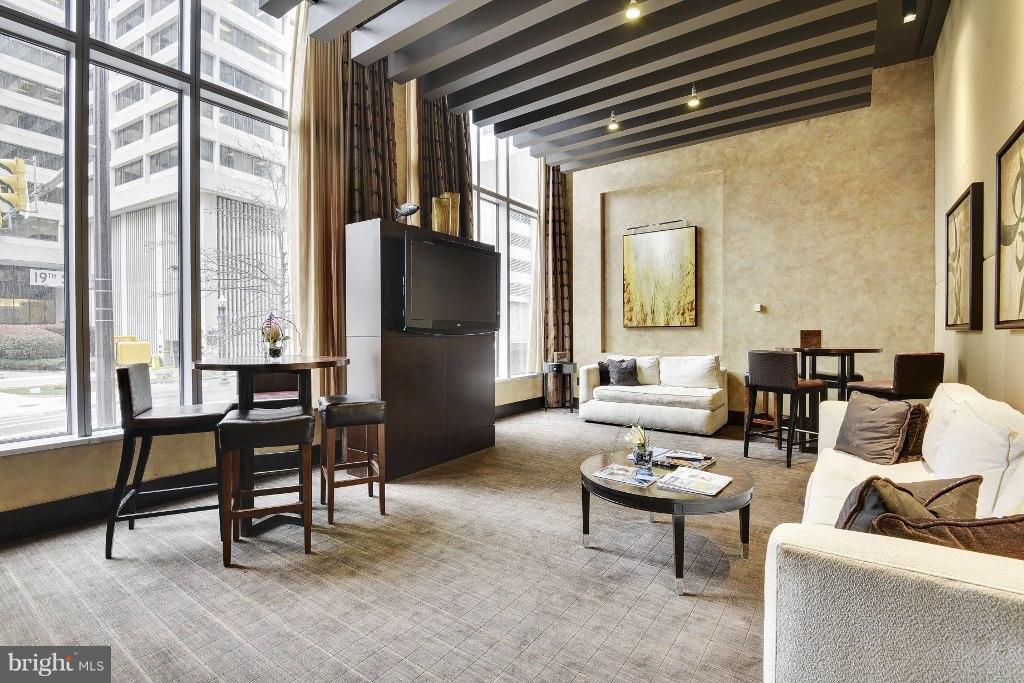 THE WATERVIEW - Residential Lease