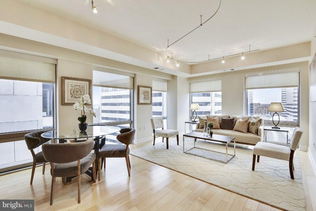 THE WATERVIEW - Residential Lease