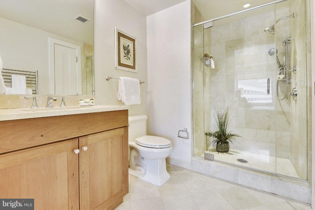 THE WATERVIEW - Residential Lease