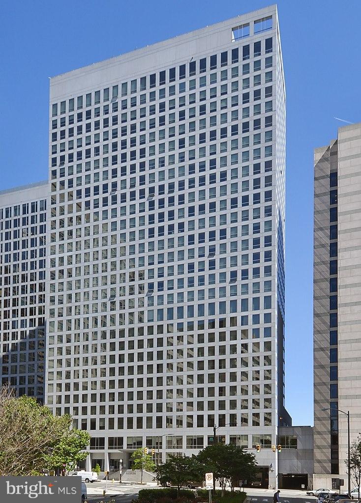 THE WATERVIEW - Residential Lease