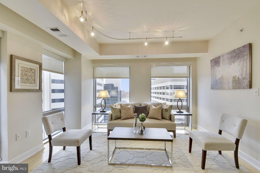 THE WATERVIEW - Residential Lease