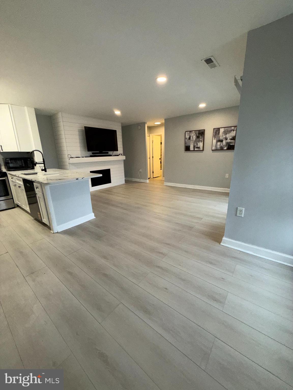 10528 CROSS FOX LANE F-2