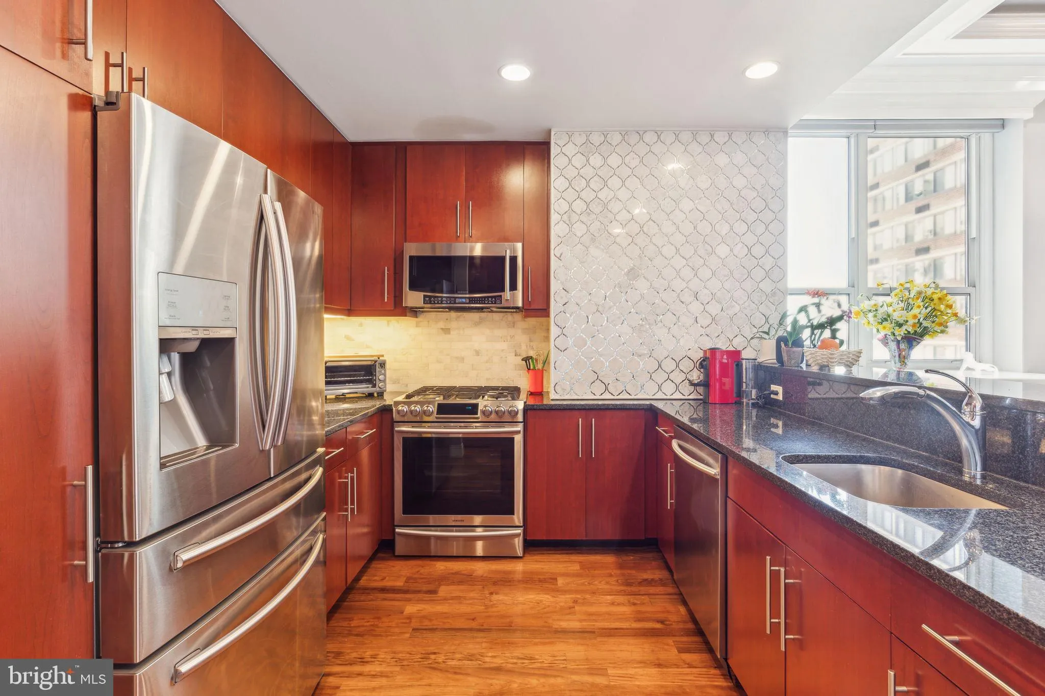 Philadelphia, Pennsylvania 19102, United States, 2 Bedrooms Bedrooms, ,3 BathroomsBathrooms,Residential,Active,104144