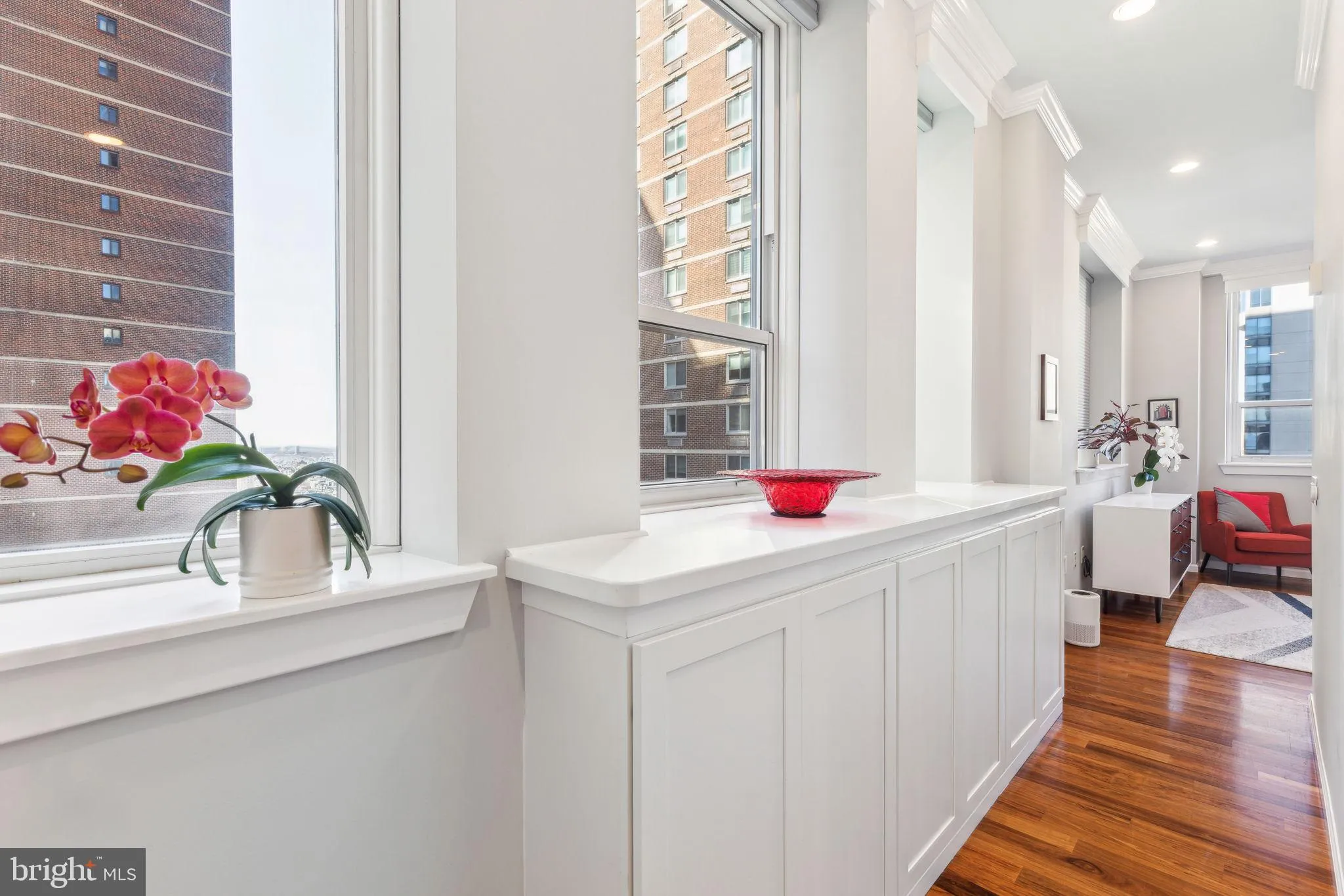 Philadelphia, Pennsylvania 19102, United States, 2 Bedrooms Bedrooms, ,3 BathroomsBathrooms,Residential,Active,104144