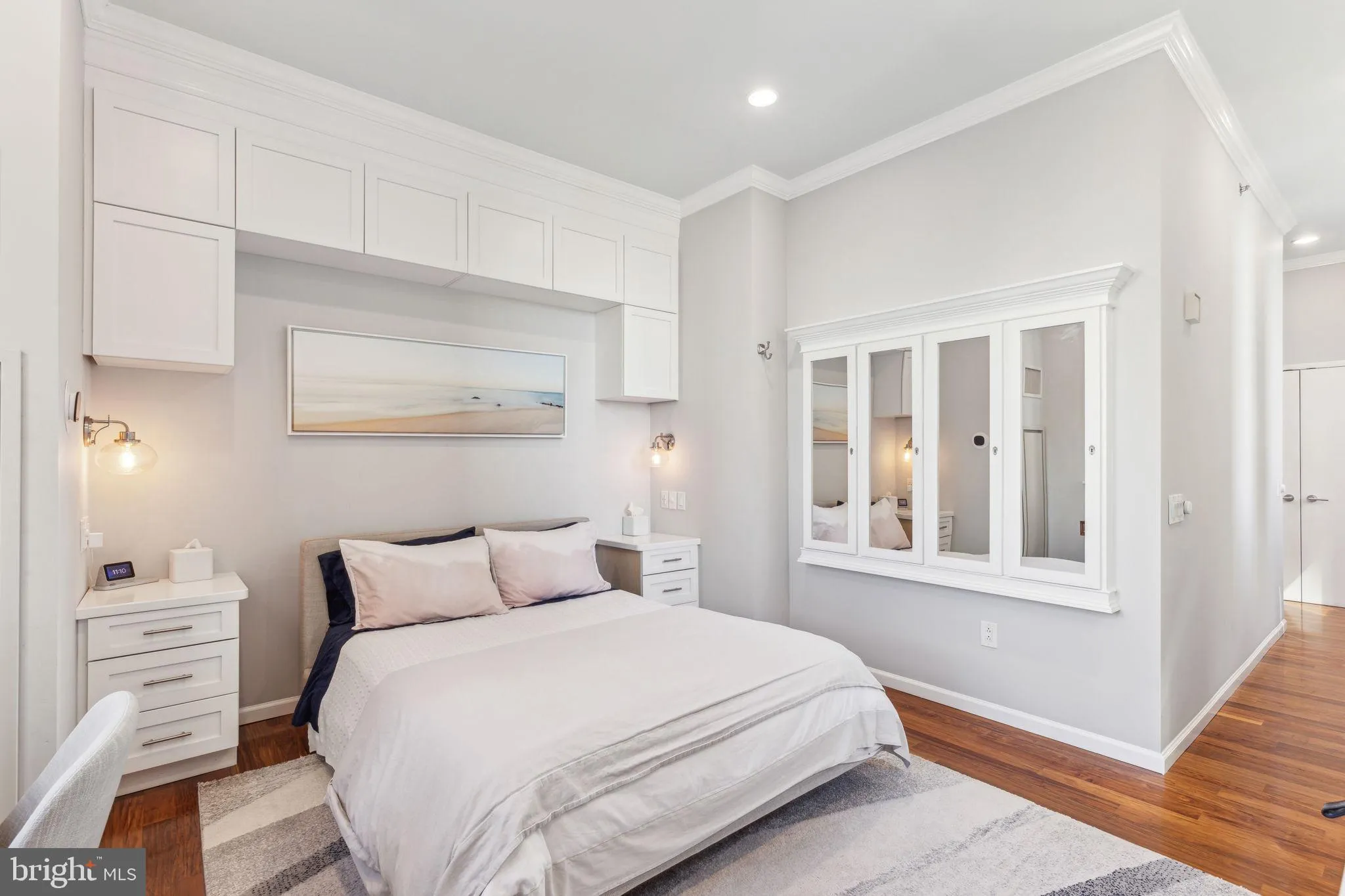 Philadelphia, Pennsylvania 19102, United States, 2 Bedrooms Bedrooms, ,3 BathroomsBathrooms,Residential,Active,104144