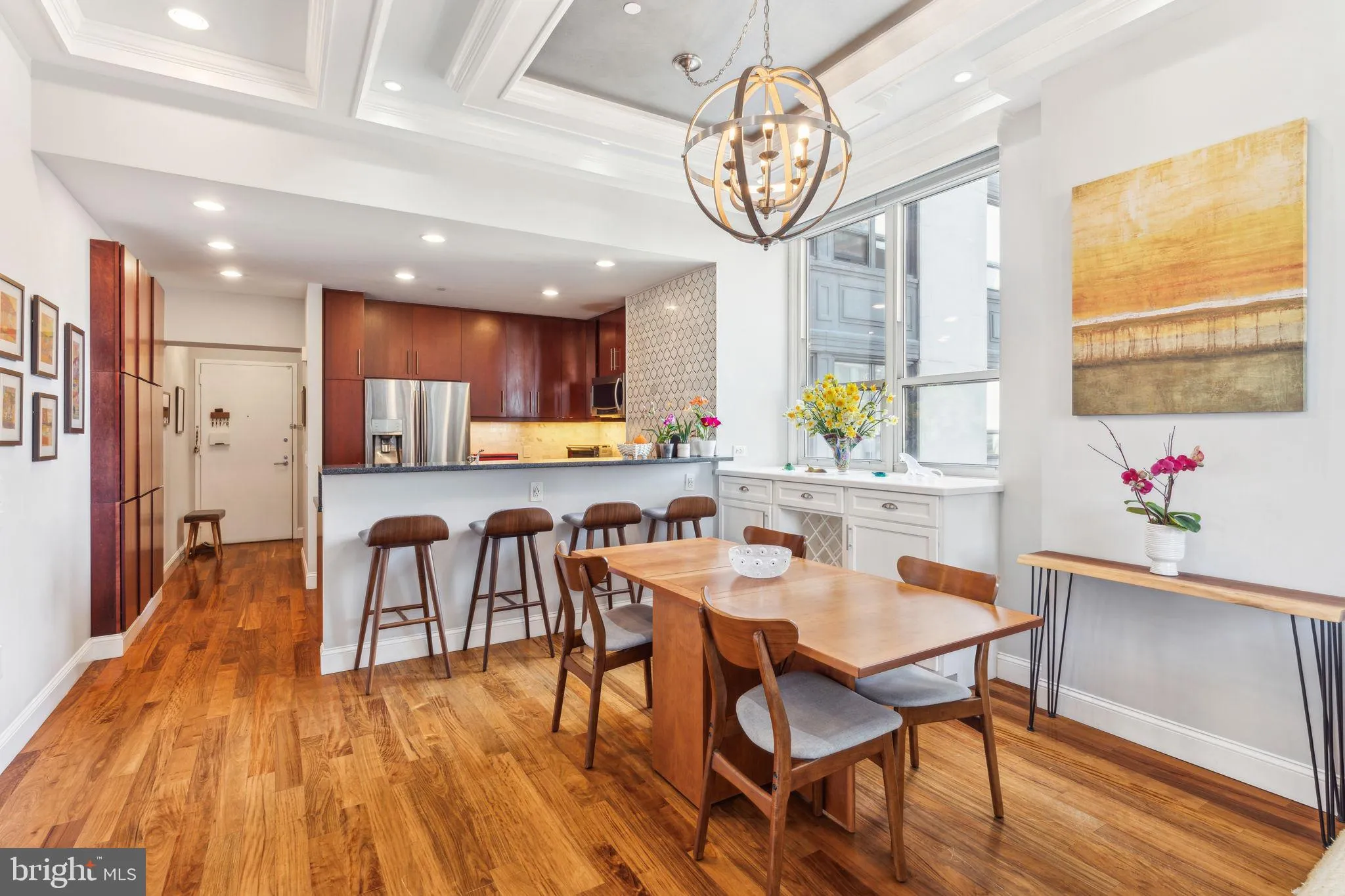 Philadelphia, Pennsylvania 19102, United States, 2 Bedrooms Bedrooms, ,3 BathroomsBathrooms,Residential,Active,104144