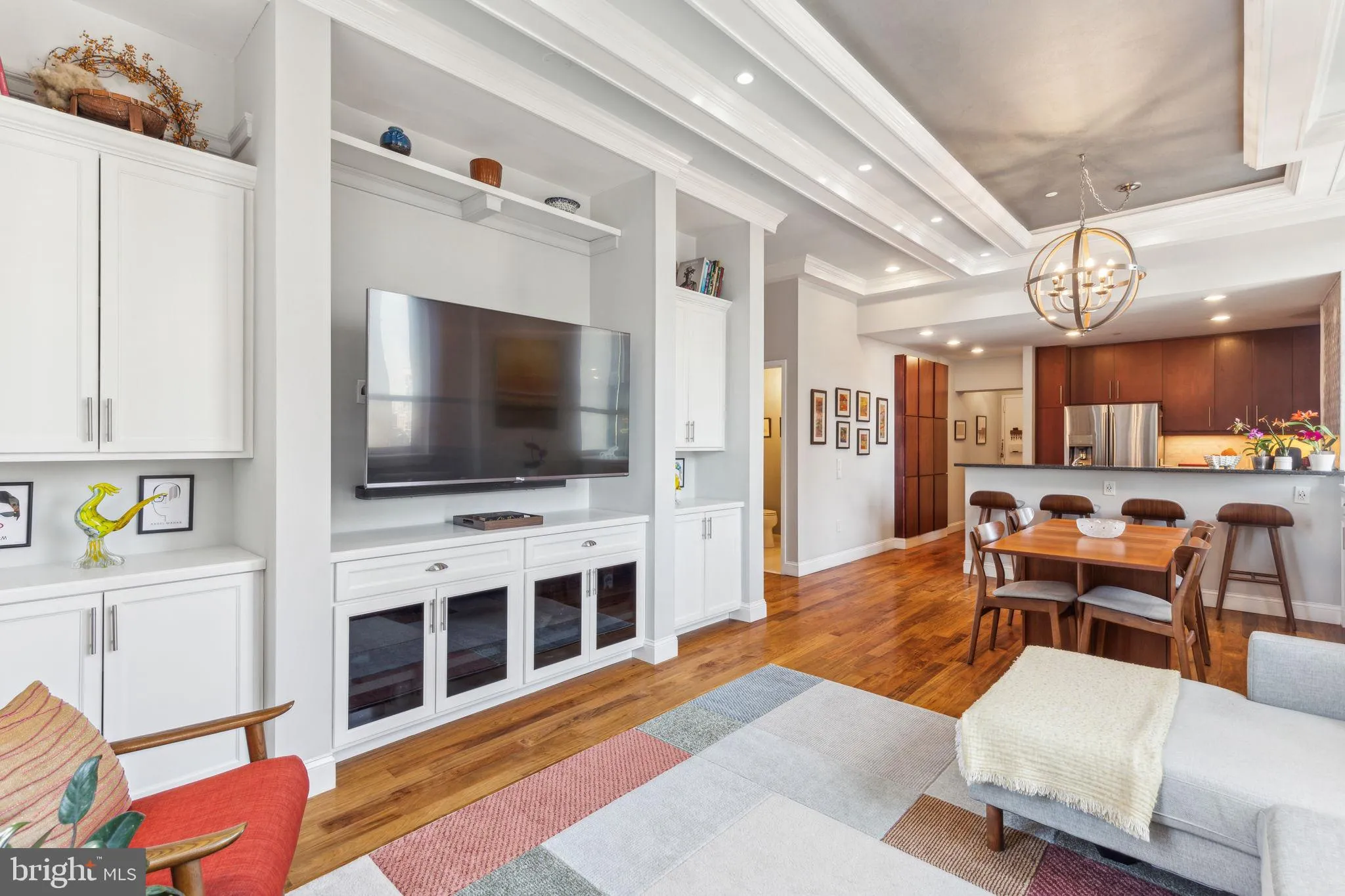 Philadelphia, Pennsylvania 19102, United States, 2 Bedrooms Bedrooms, ,3 BathroomsBathrooms,Residential,Active,104144