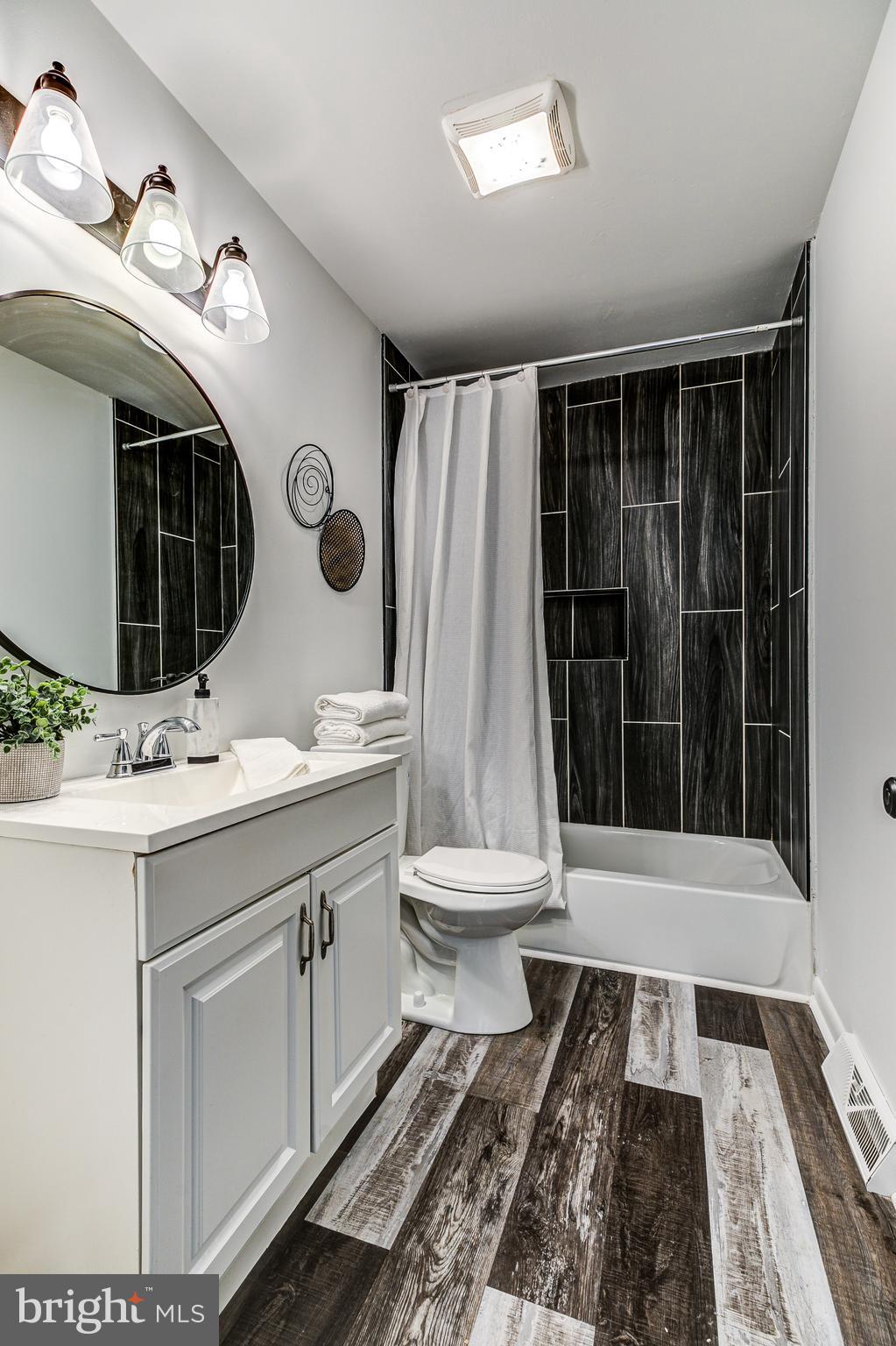 GLEN GARDENS - Residential