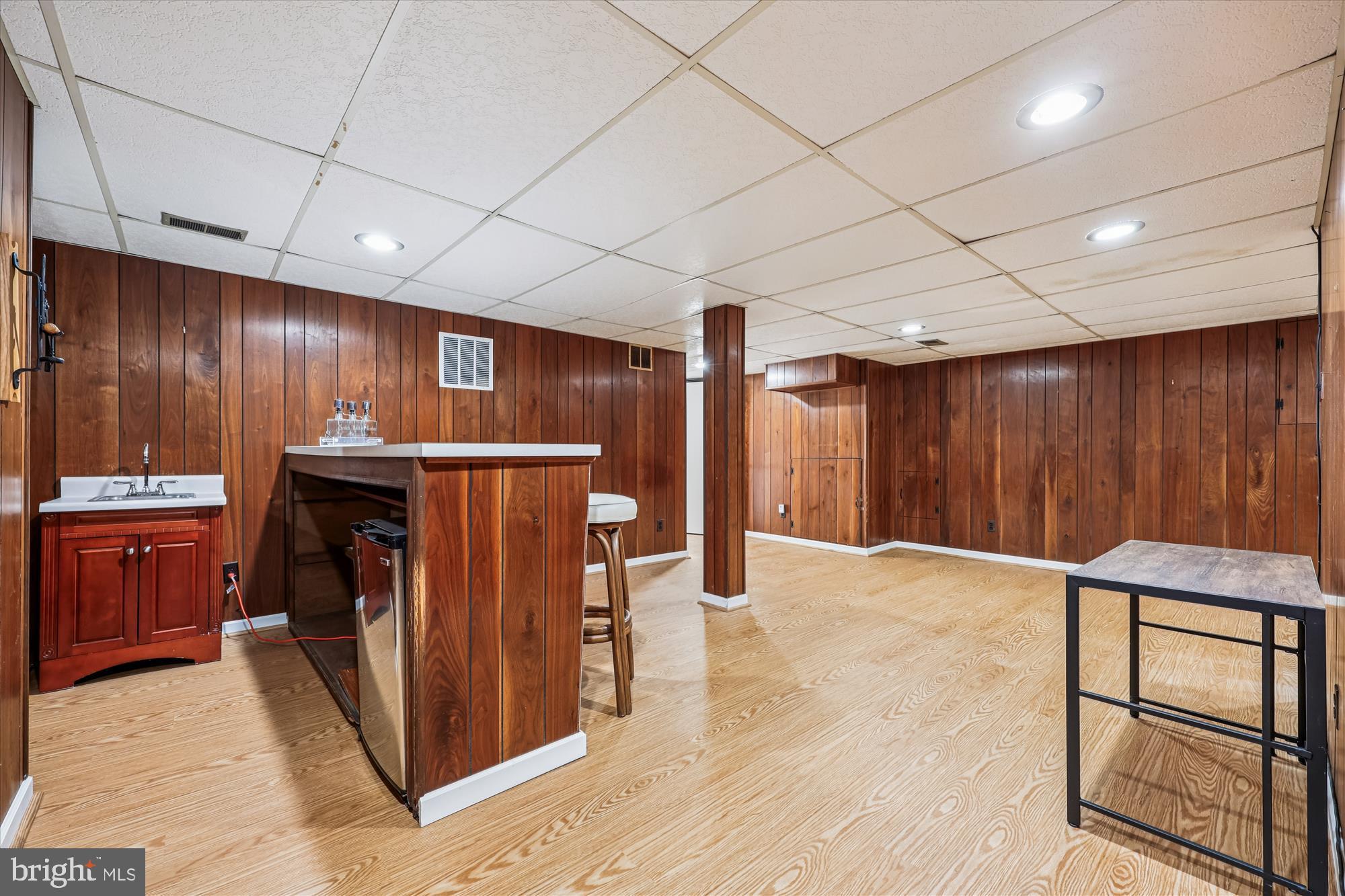 MANOR WOODS - Residential