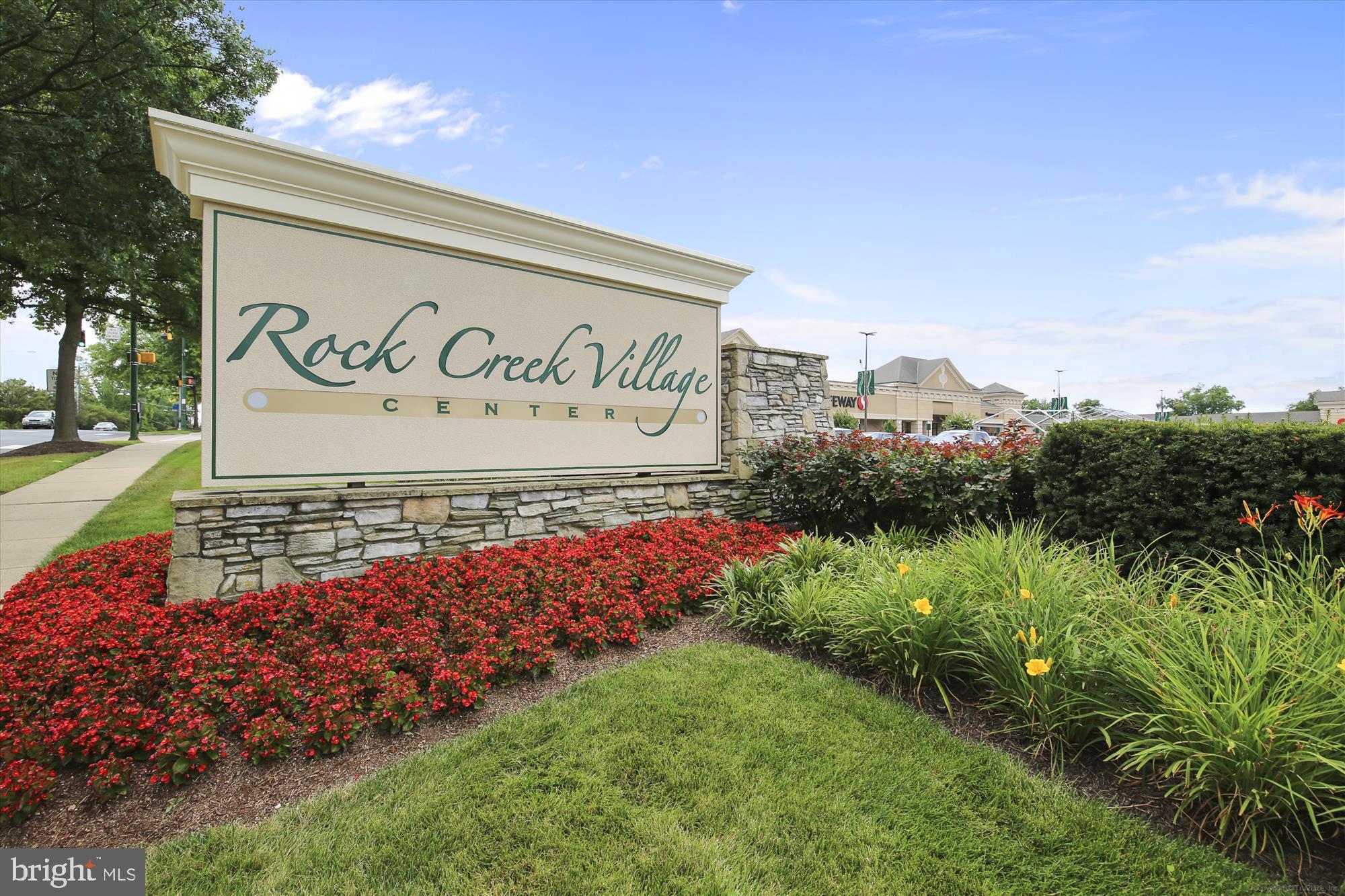 MANOR WOODS - Residential