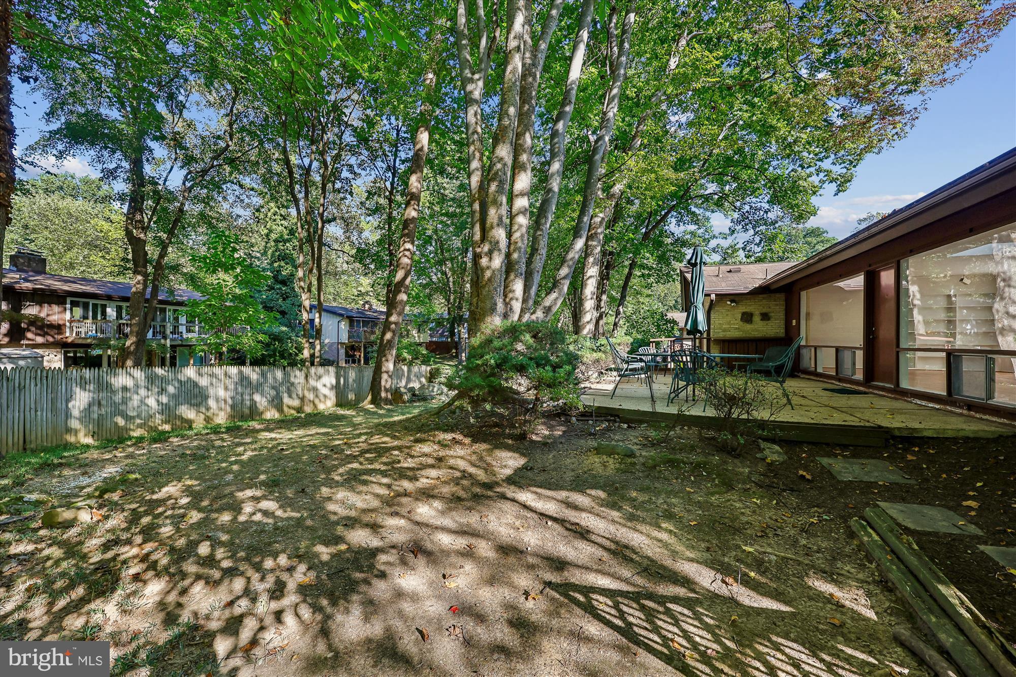 MANOR WOODS - Residential