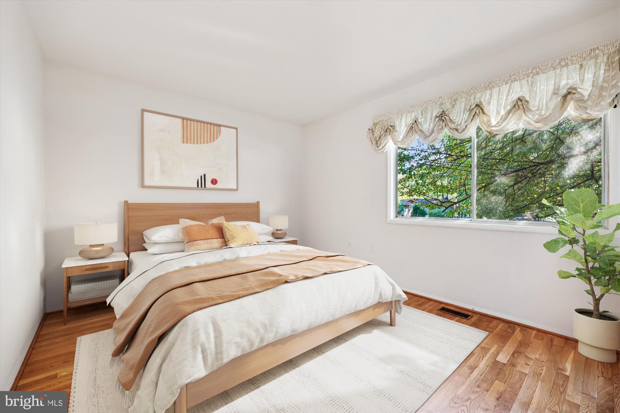 MANOR WOODS - Residential