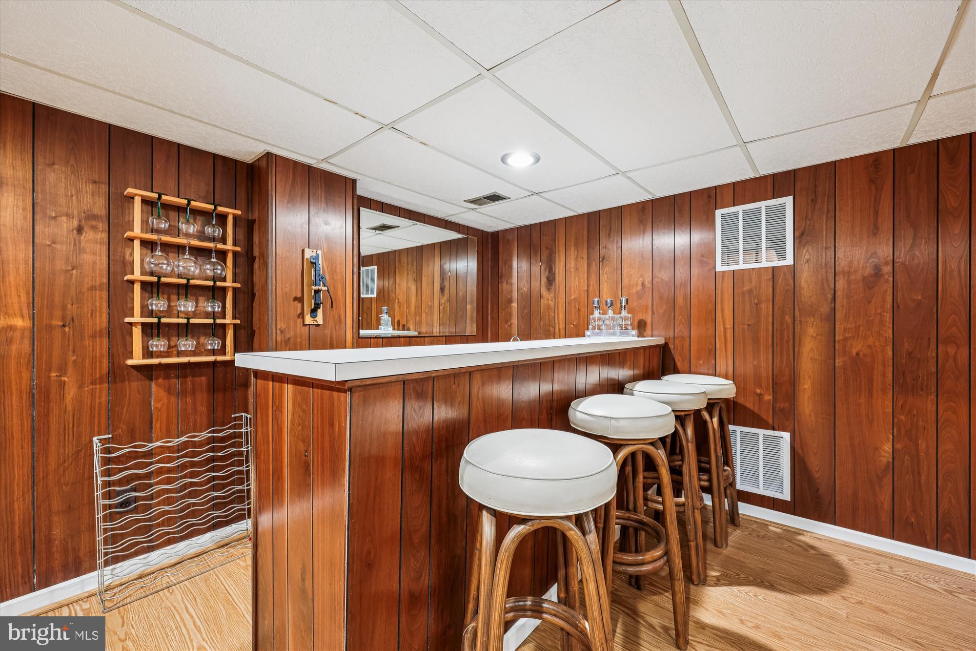 MANOR WOODS - Residential