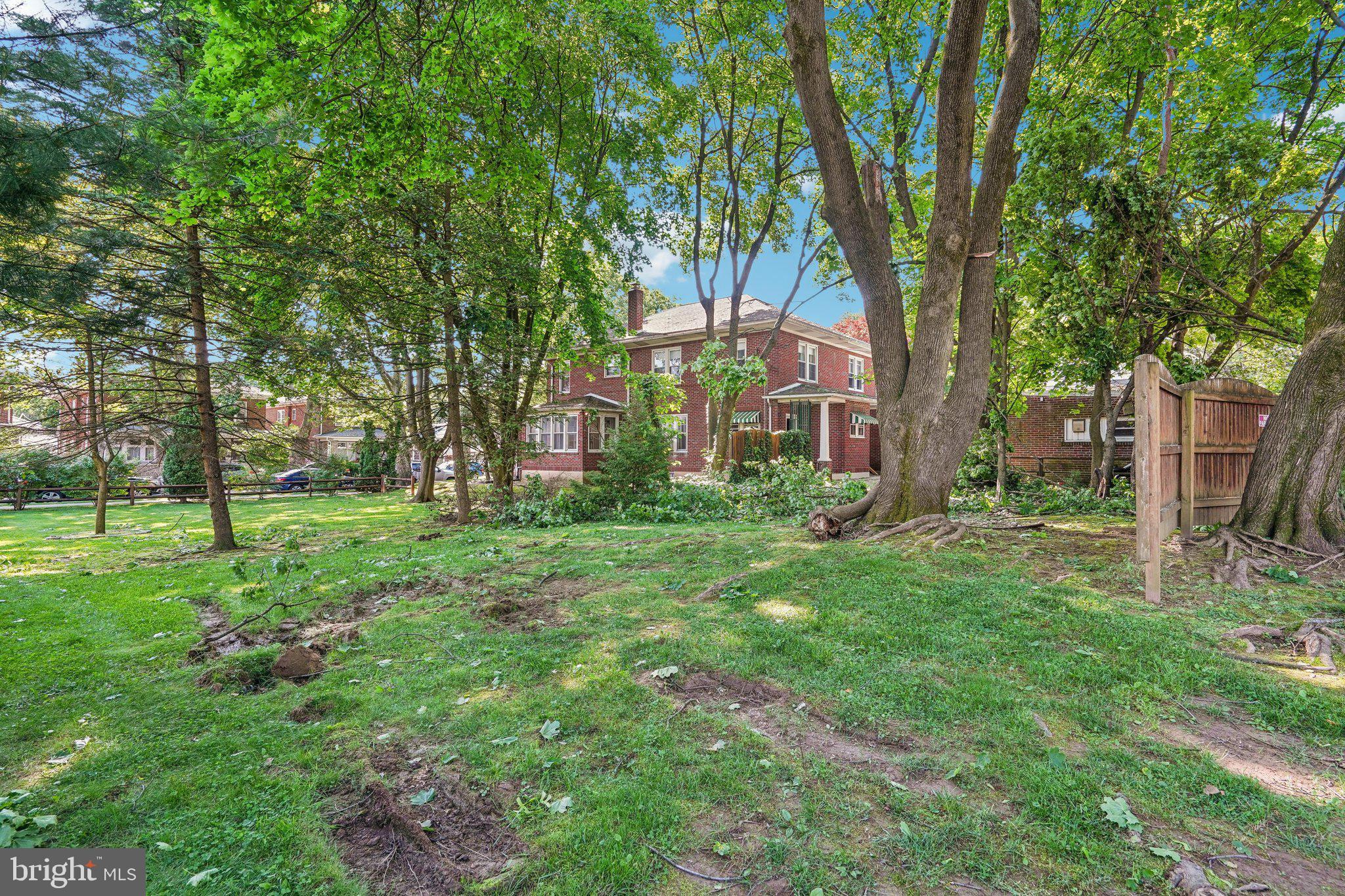 COLLEGE HEIGHTS - Residential