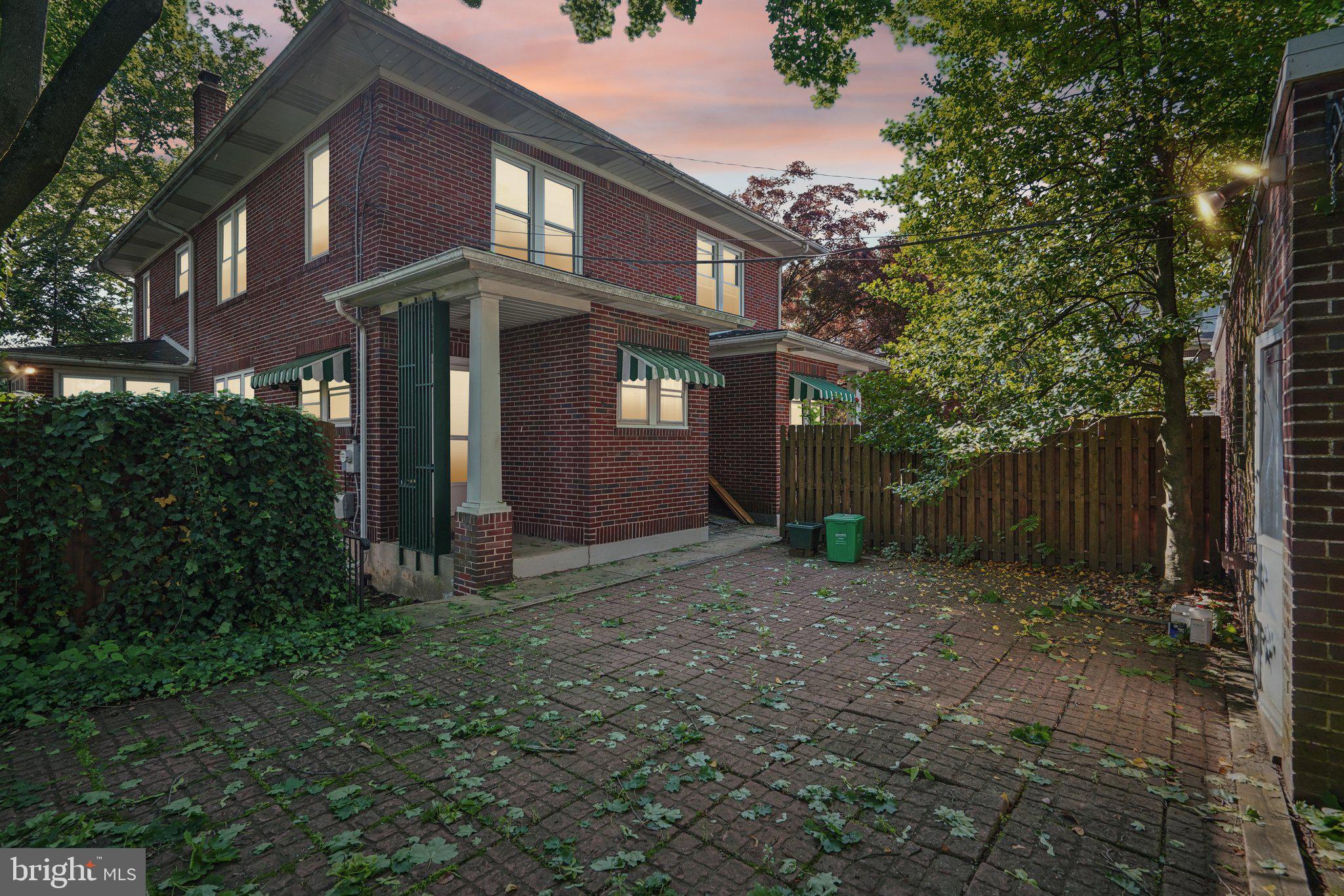 COLLEGE HEIGHTS - Residential