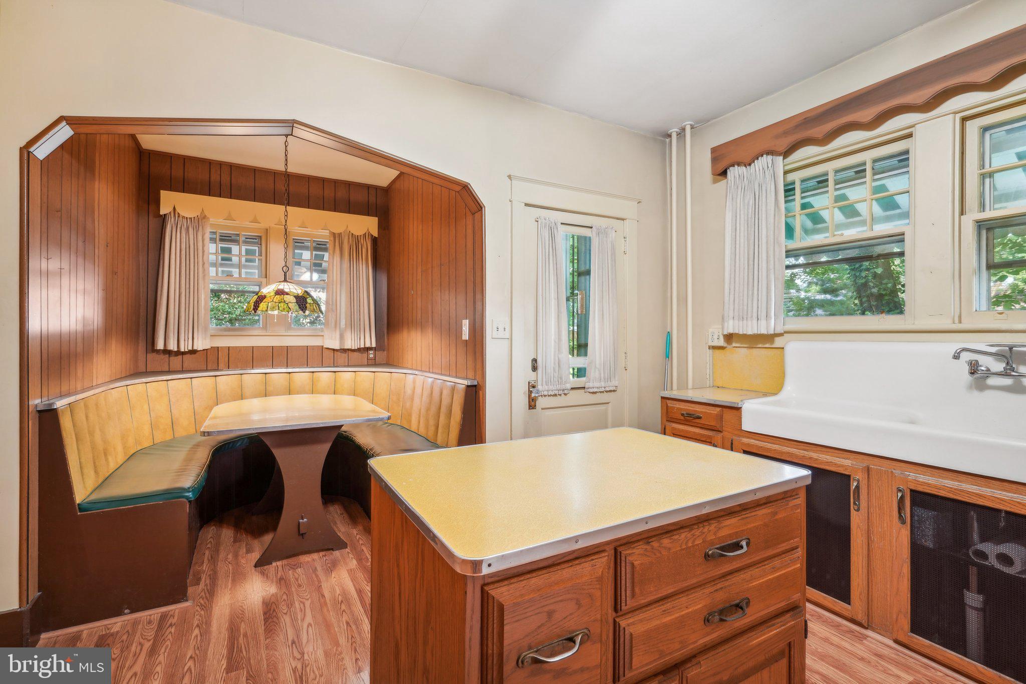 COLLEGE HEIGHTS - Residential