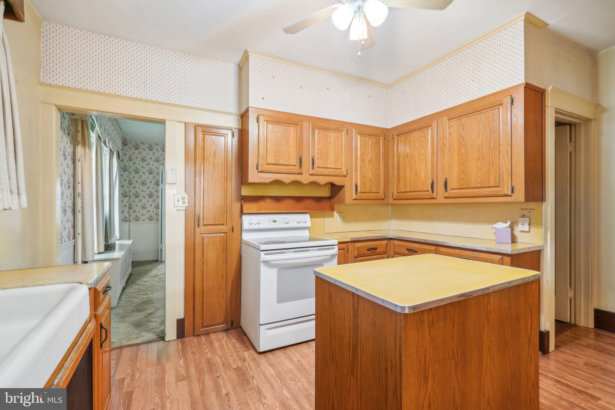 COLLEGE HEIGHTS - Residential