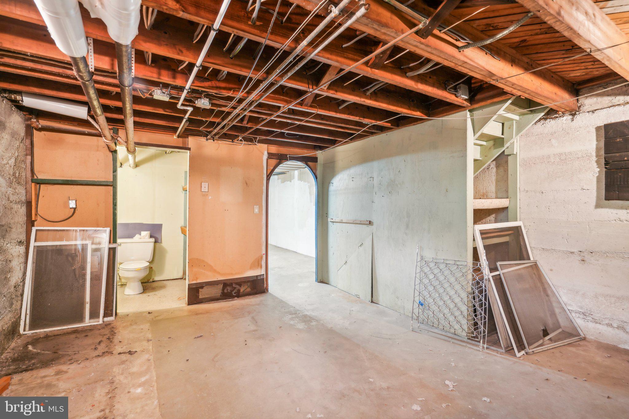 COLLEGE HEIGHTS - Residential