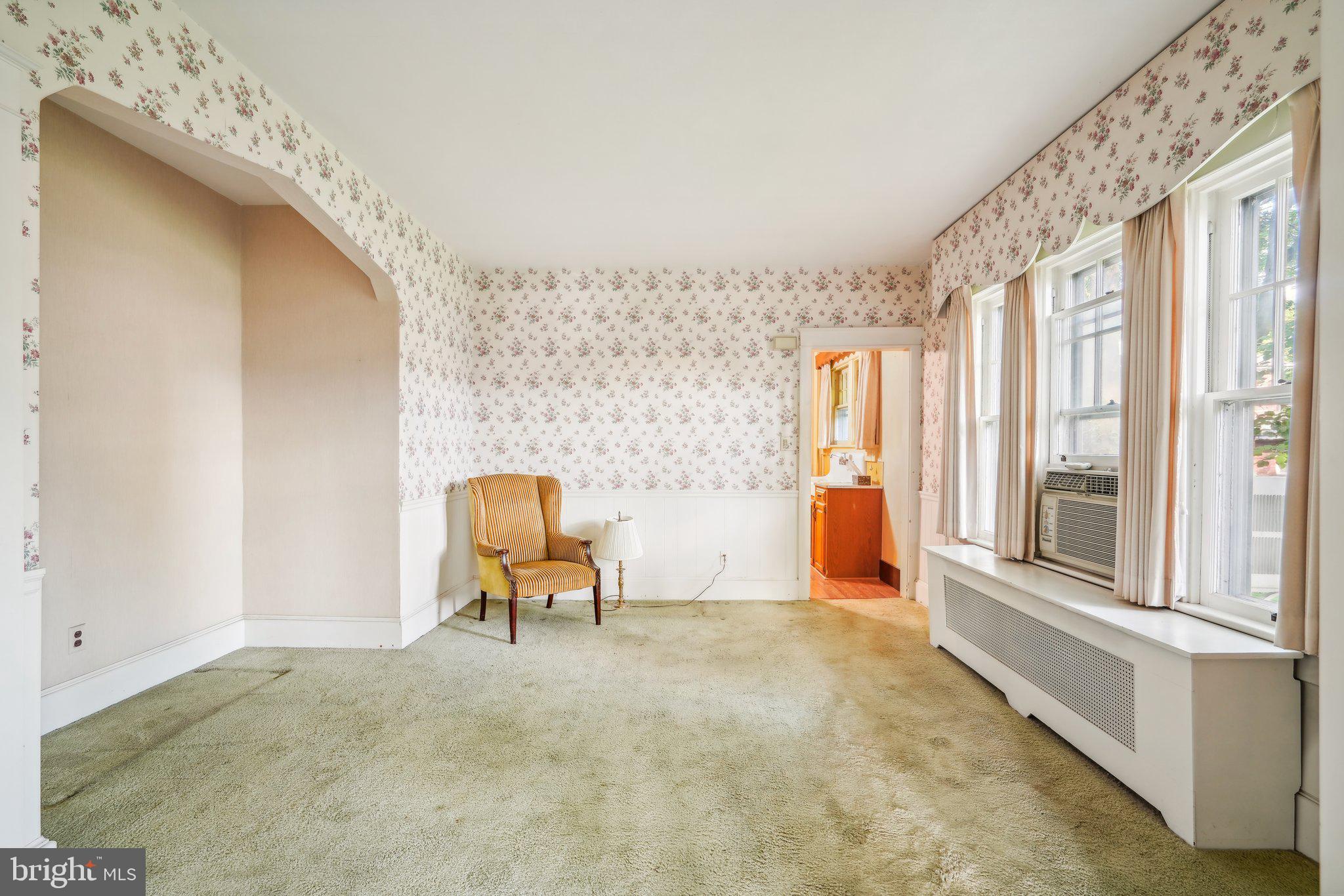 COLLEGE HEIGHTS - Residential